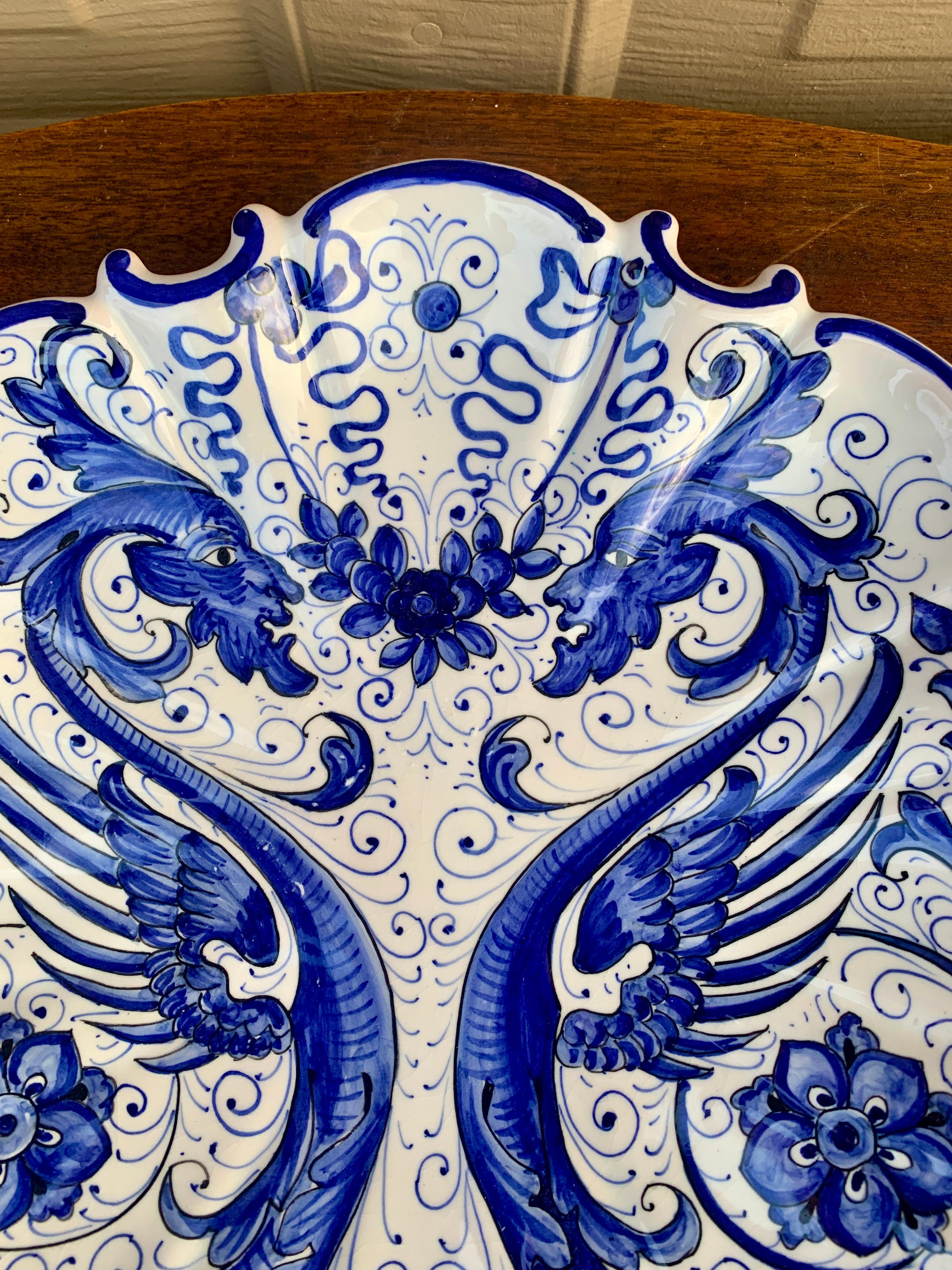 20th Century Italian Santucci Deruta Painted Blue & White Scalloped Faience Wall Plate For Sale