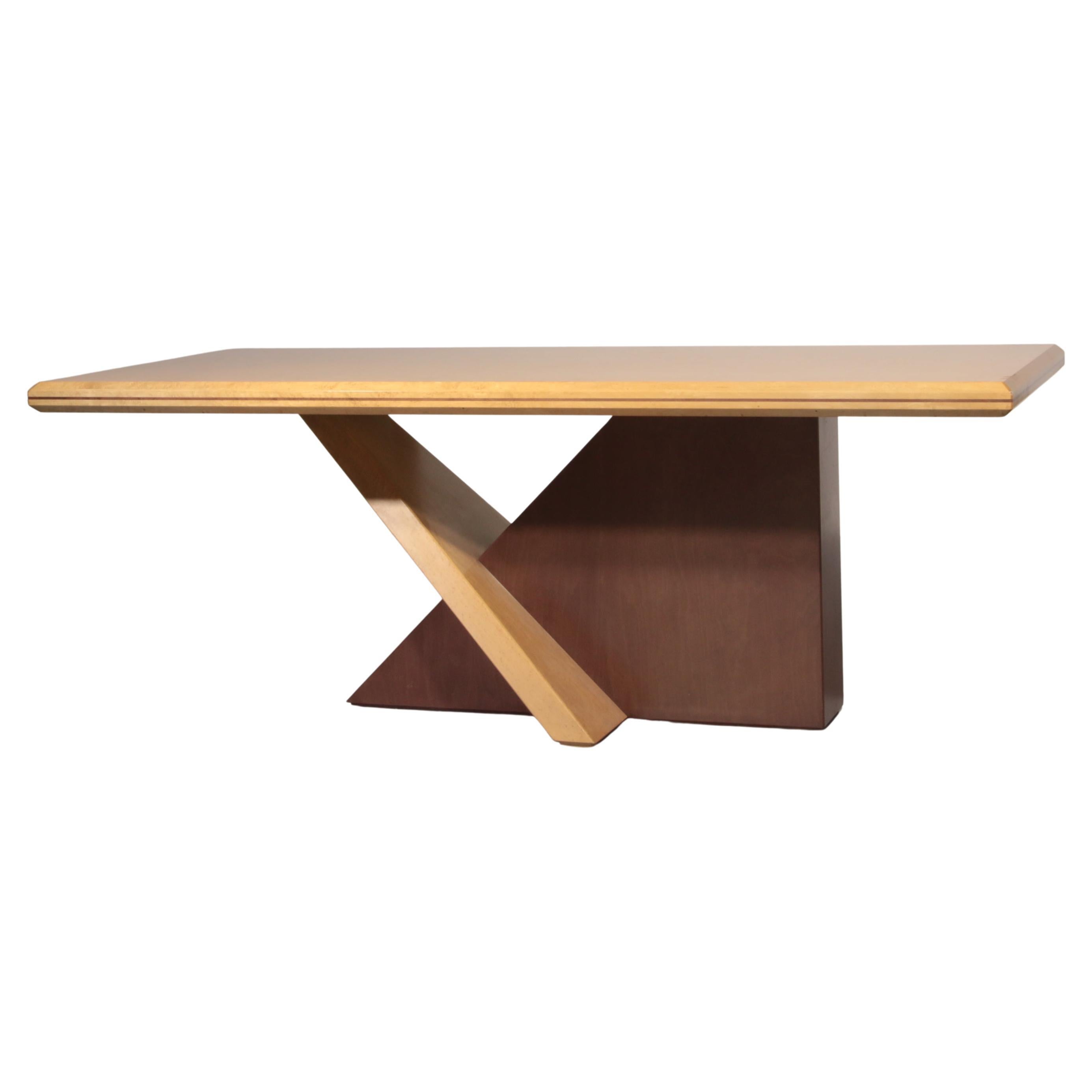 Mid-Century Modern Italian Saporiti Dining Table with Gloss Finish