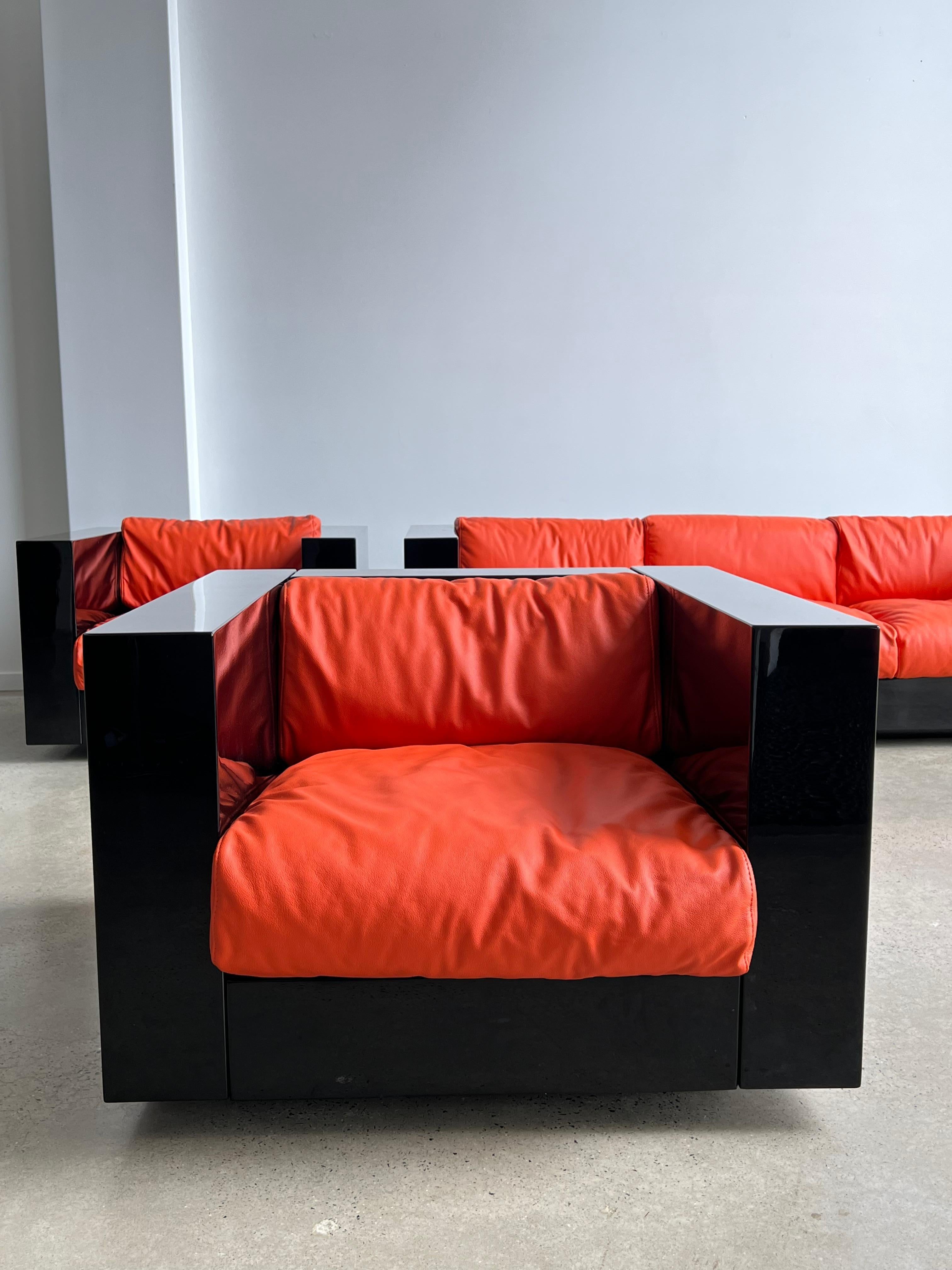 Italian Saratoga Sofa Set in Leather by Massimo Vignelli for Poltronova 1970s 6