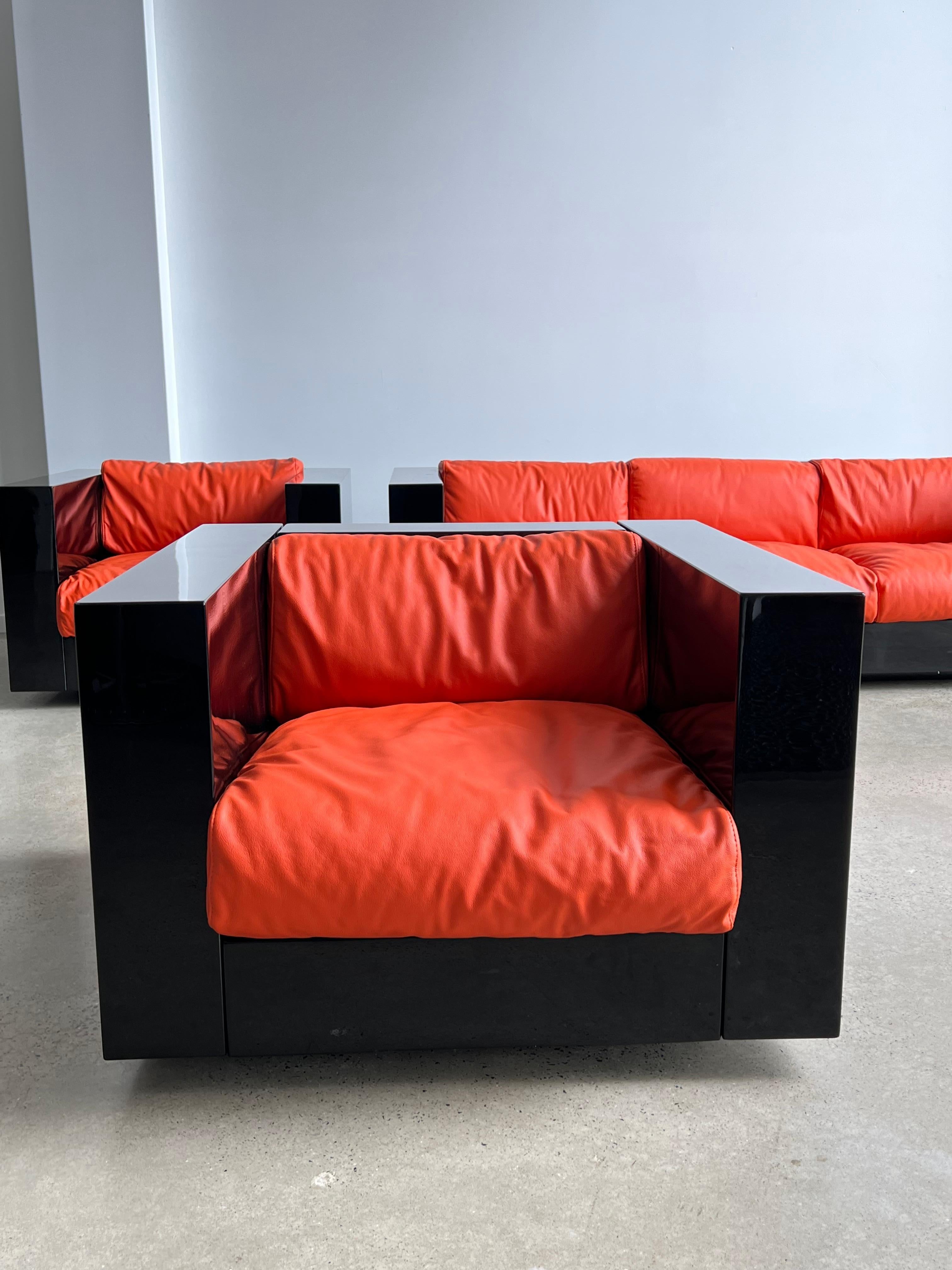 Italian Saratoga Sofa Set in Leather by Massimo Vignelli for Poltronova 1970s 7