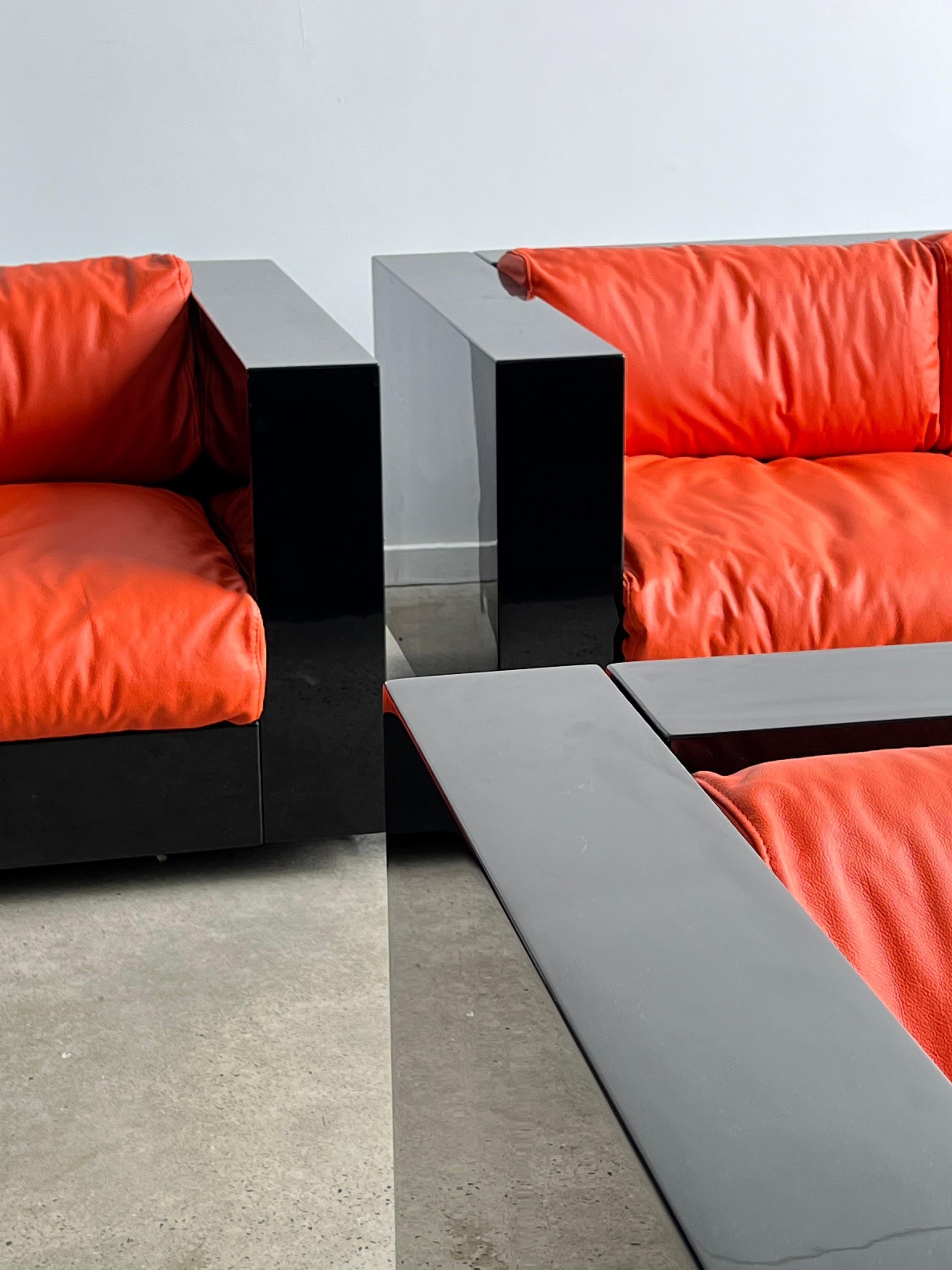 Italian Saratoga Sofa Set in Leather by Massimo Vignelli for Poltronova 1970s 2