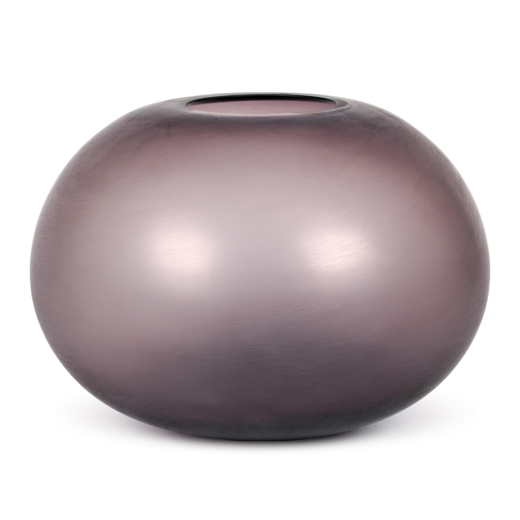 Vase italien en verre soufflé à la main Corroso Aubergine en vente 5