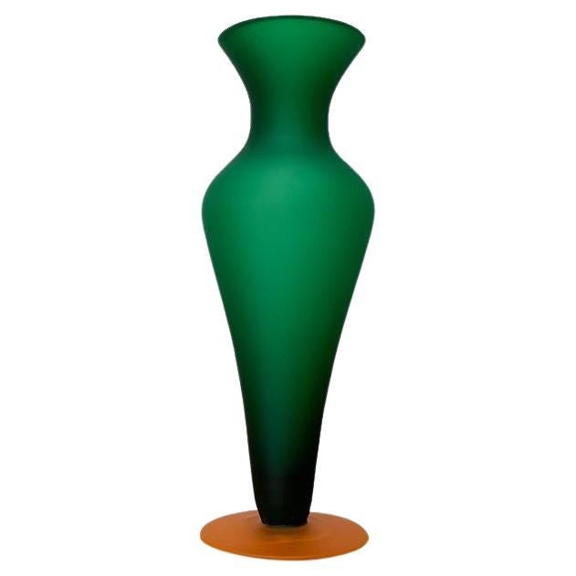 Vaso in vetro satinato italiano attribuito a Carlo Moretti, anni '70