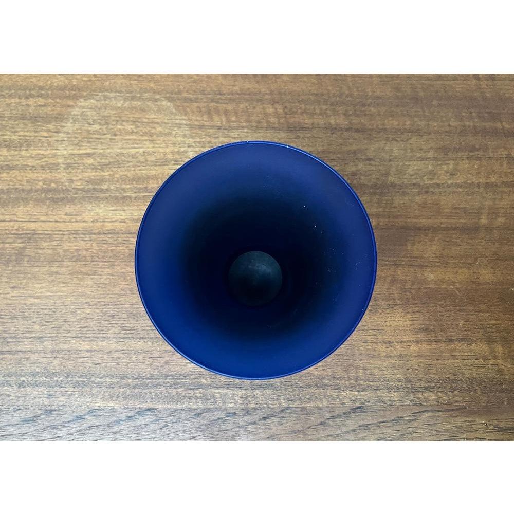 Vaso in vetro satinato italiano attribuito a Carlo Moretti in vendita 2