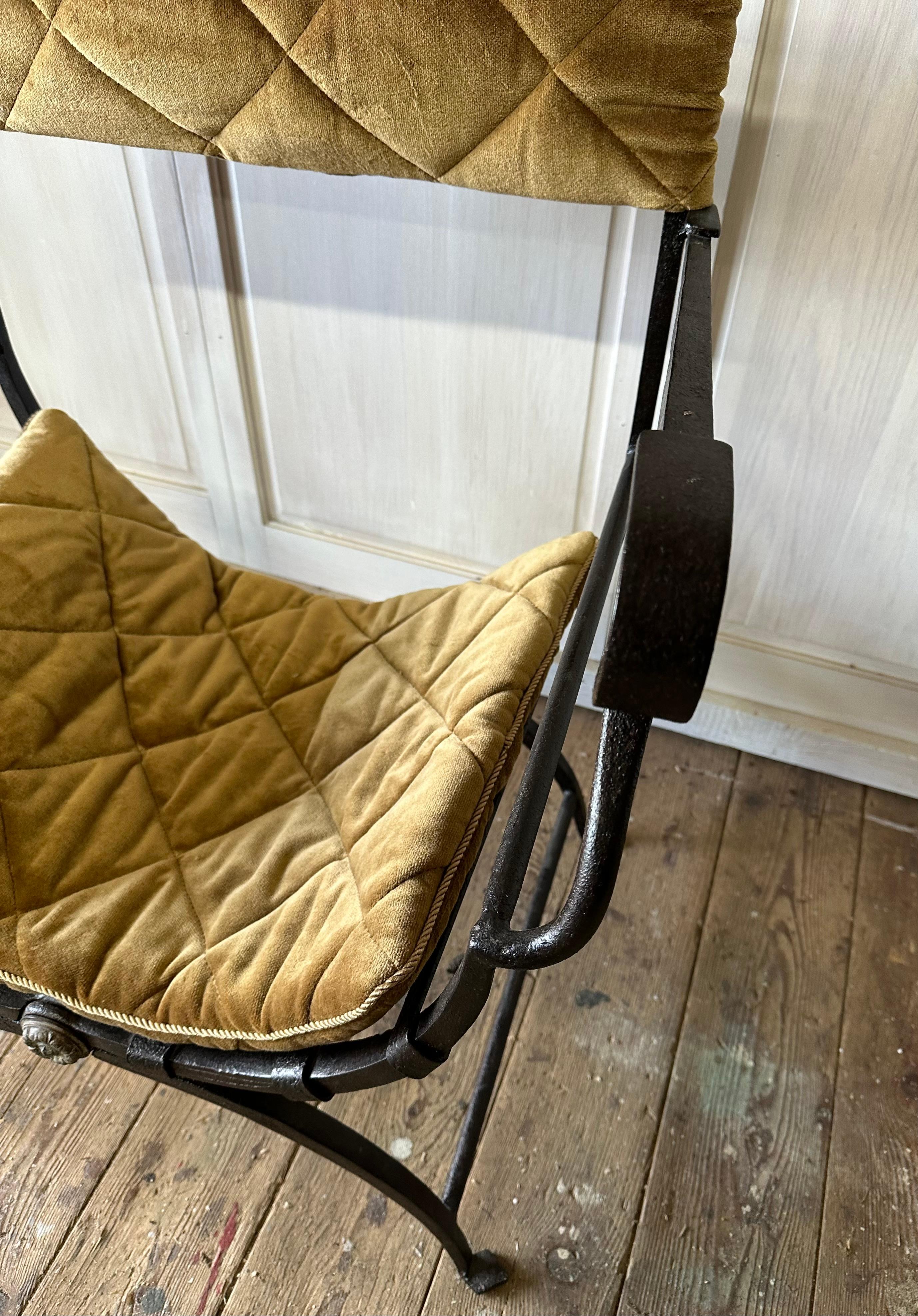 Italian Savonarola Dante Or Curule Folding Chair In Good Condition For Sale In Sheffield, MA