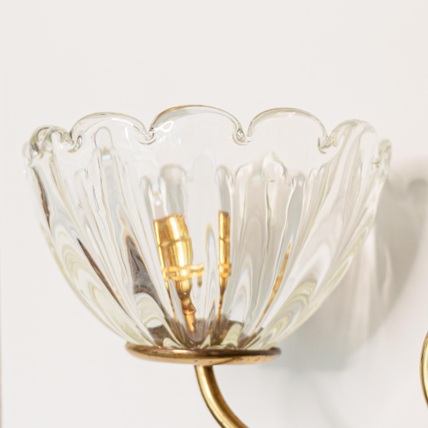 Italian Scalloped Glass Pendant Light 3