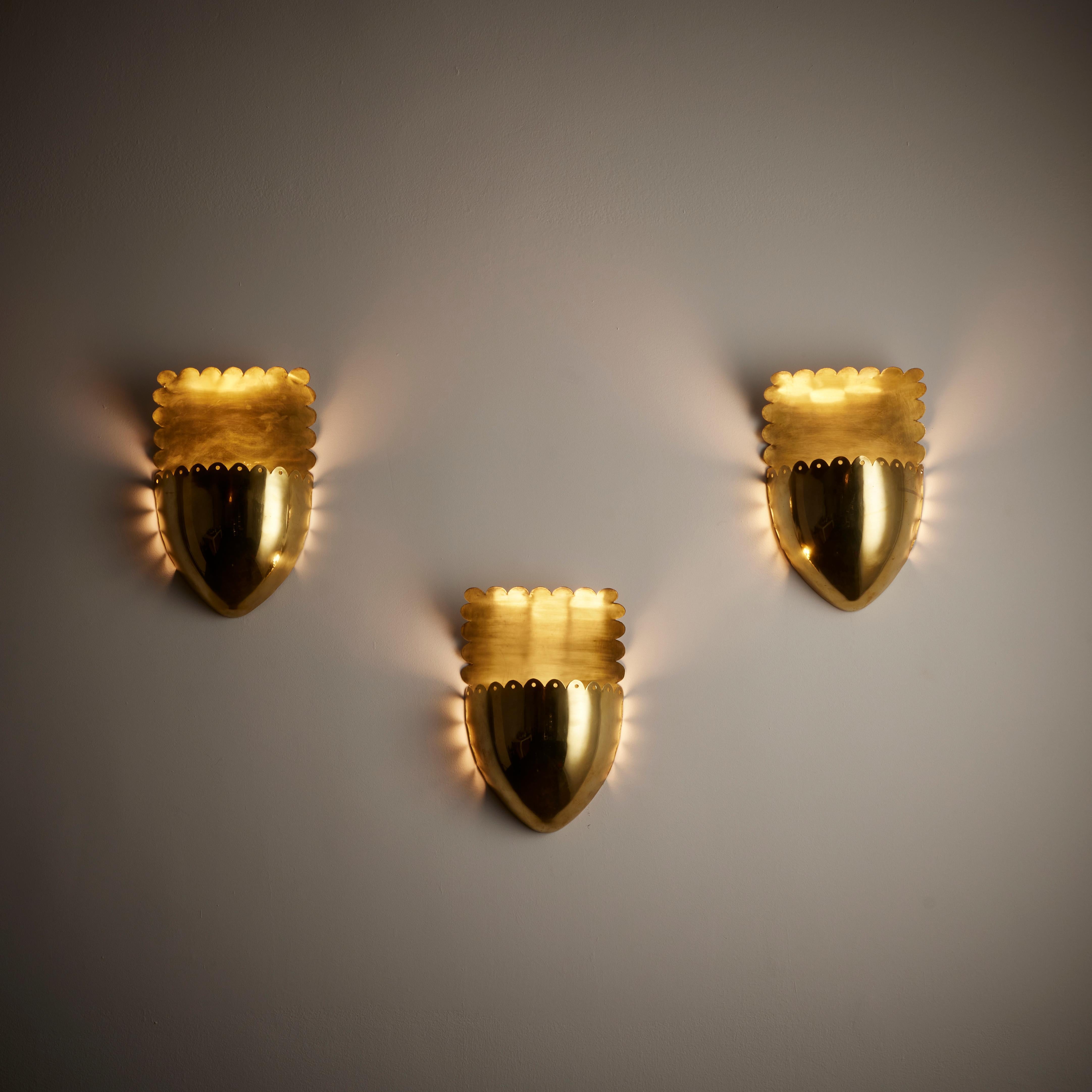 Mid-Century Modern Italian Scalloped Sconce