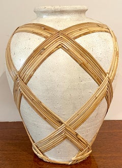 Poterie italiennecava avec porte-parapluies ou vase applique en rotin tressé Scava
