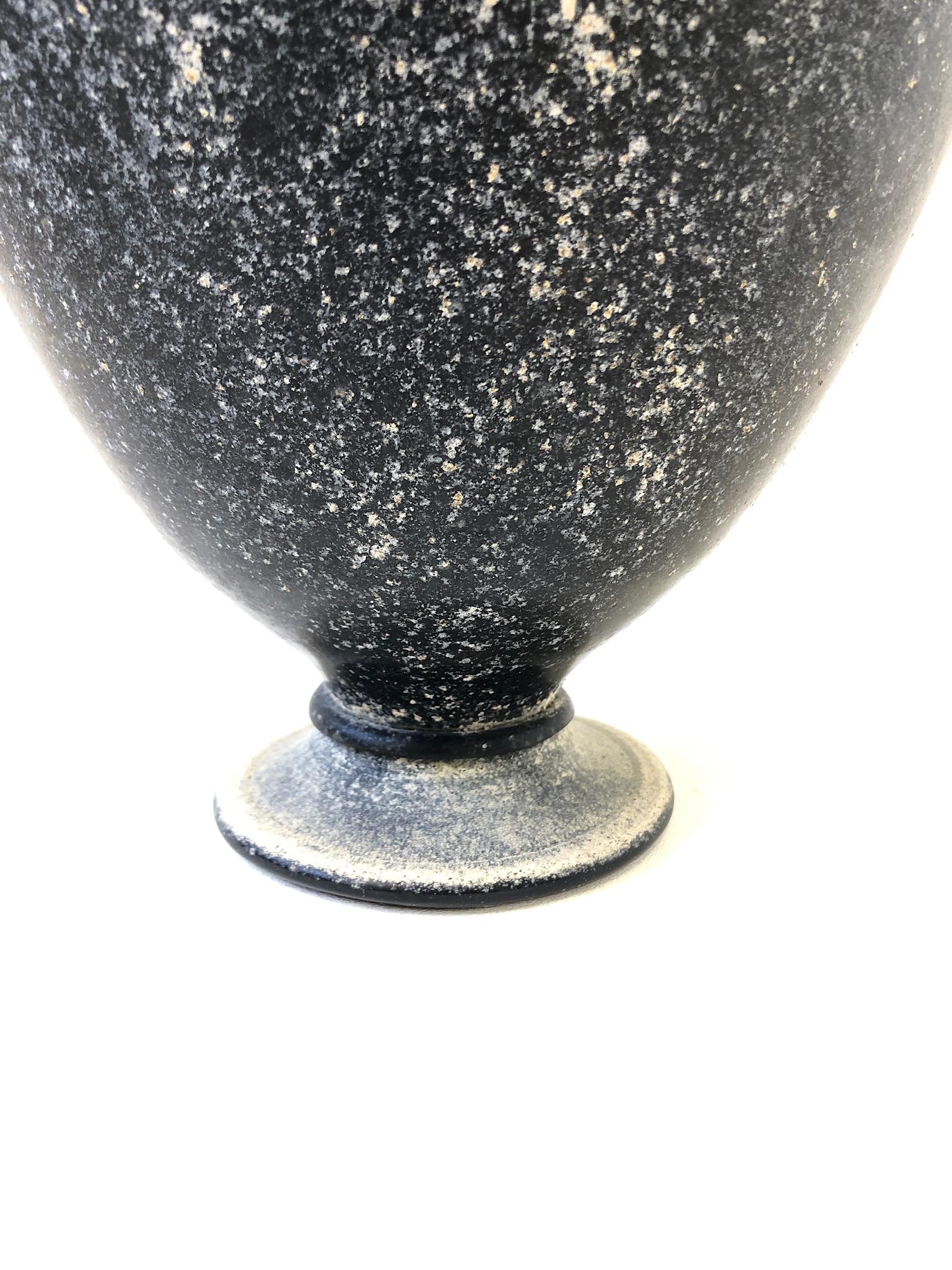 Late 20th Century Italian Scavo Black Murano Glass Vase by Seguso Vetri d’Arte For Sale