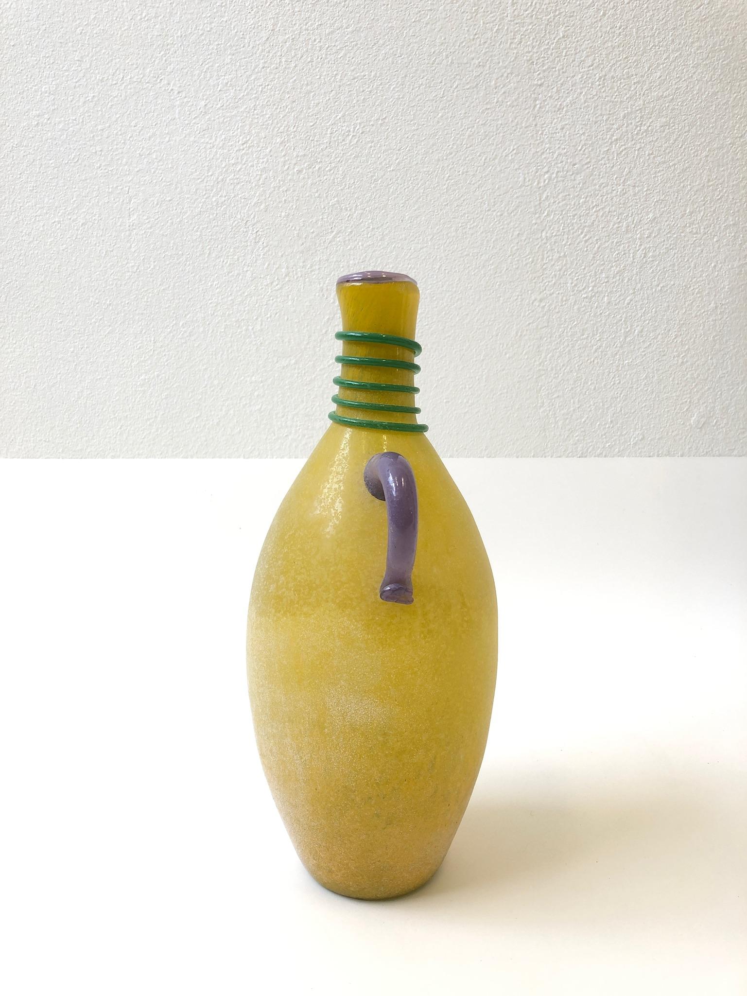 Italian Scavo Murano Glass Vase by Franco Moretti In Excellent Condition For Sale In Palm Springs, CA