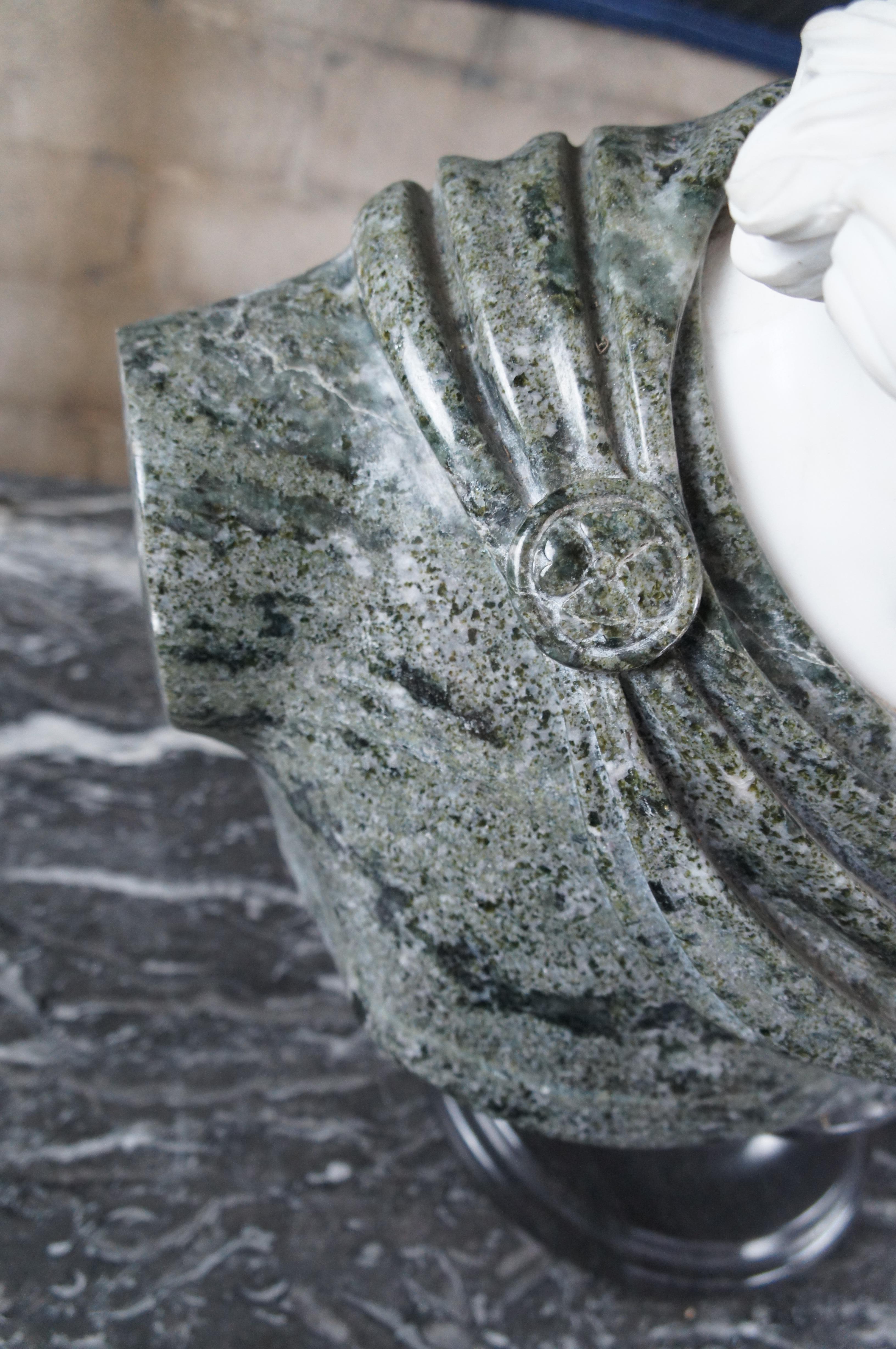 Ecole Italienne Sculpture en Marbre Sculpture d'épaule Apollo 25