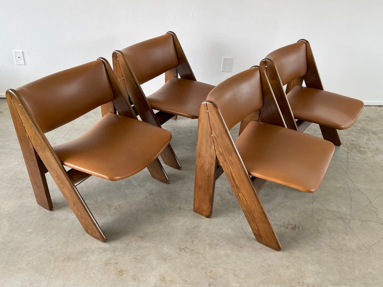 Italian Scissor Chairs In Good Condition For Sale In Beverly Hills, CA
