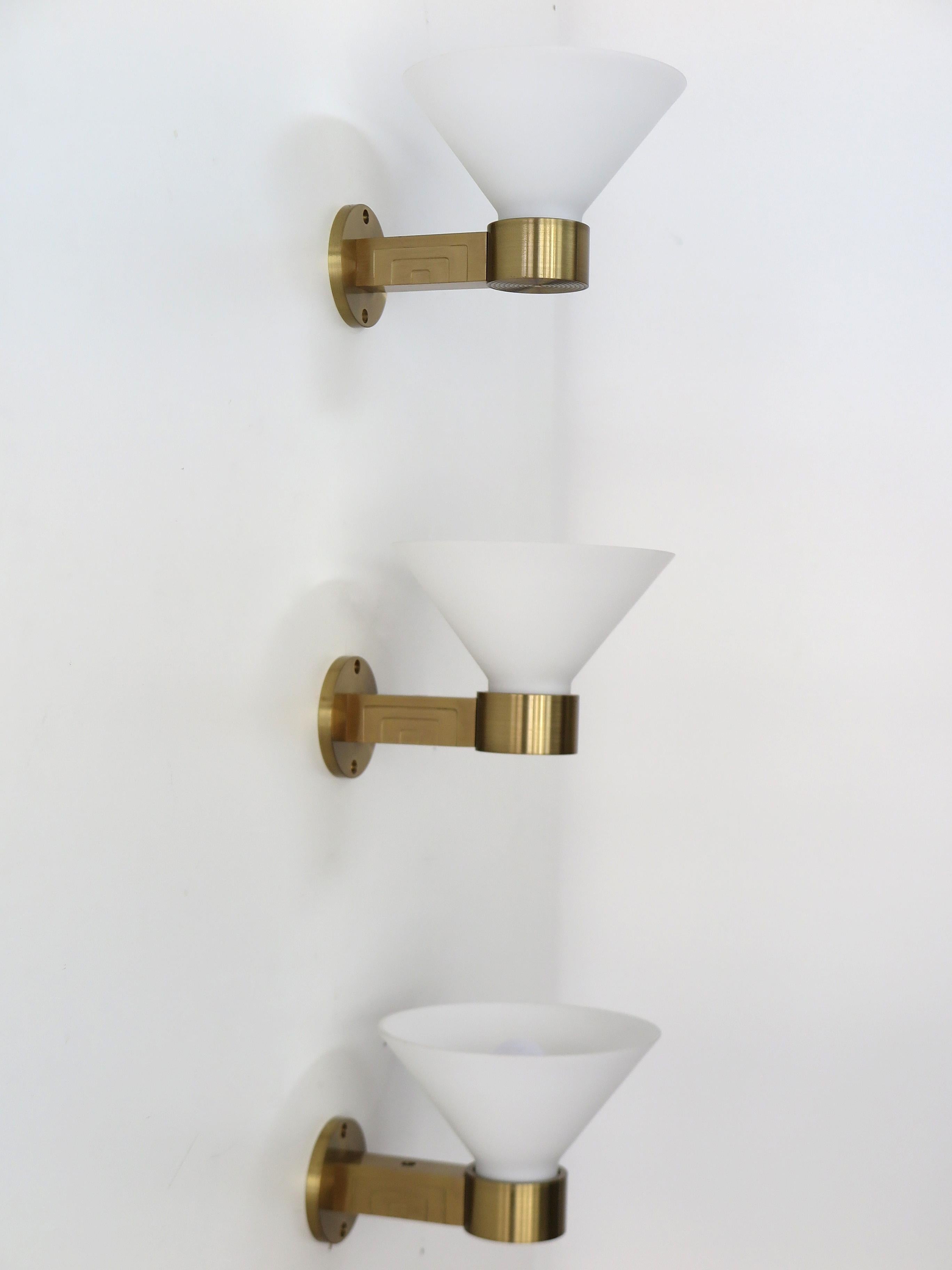 Italian Sconces Wall Lamps Brass and Murano Glass 1980s In Good Condition For Sale In Reggio Emilia, IT
