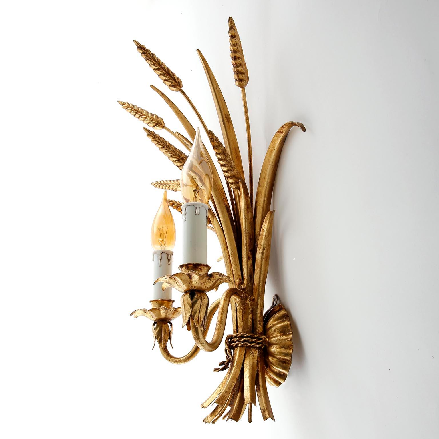 Italian Sconces Wall Lamps, Gilt Metal, 1970s In Good Condition In Hausmannstätten, AT