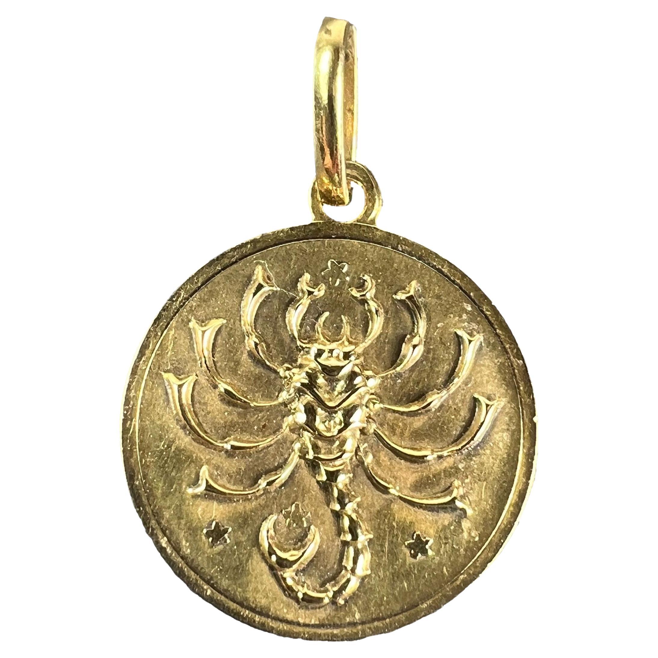 Italian Scorpio Starsign Zodiac 18K Yellow Gold Charm Medal Pendant