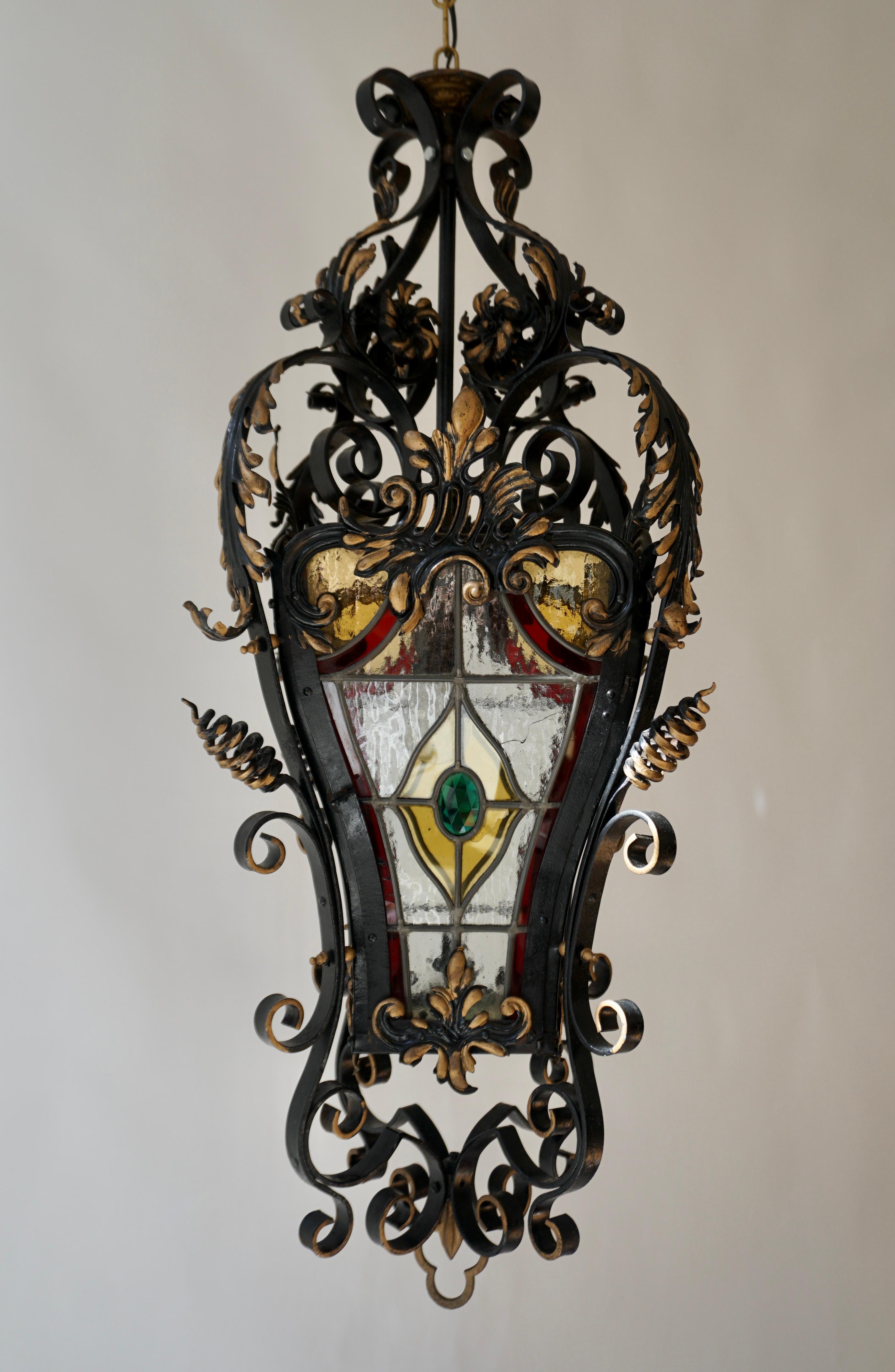  Italian Scrolled Wrought Iron and Stained Glass Hanging Hall Lantern, C. 1900 For Sale 1