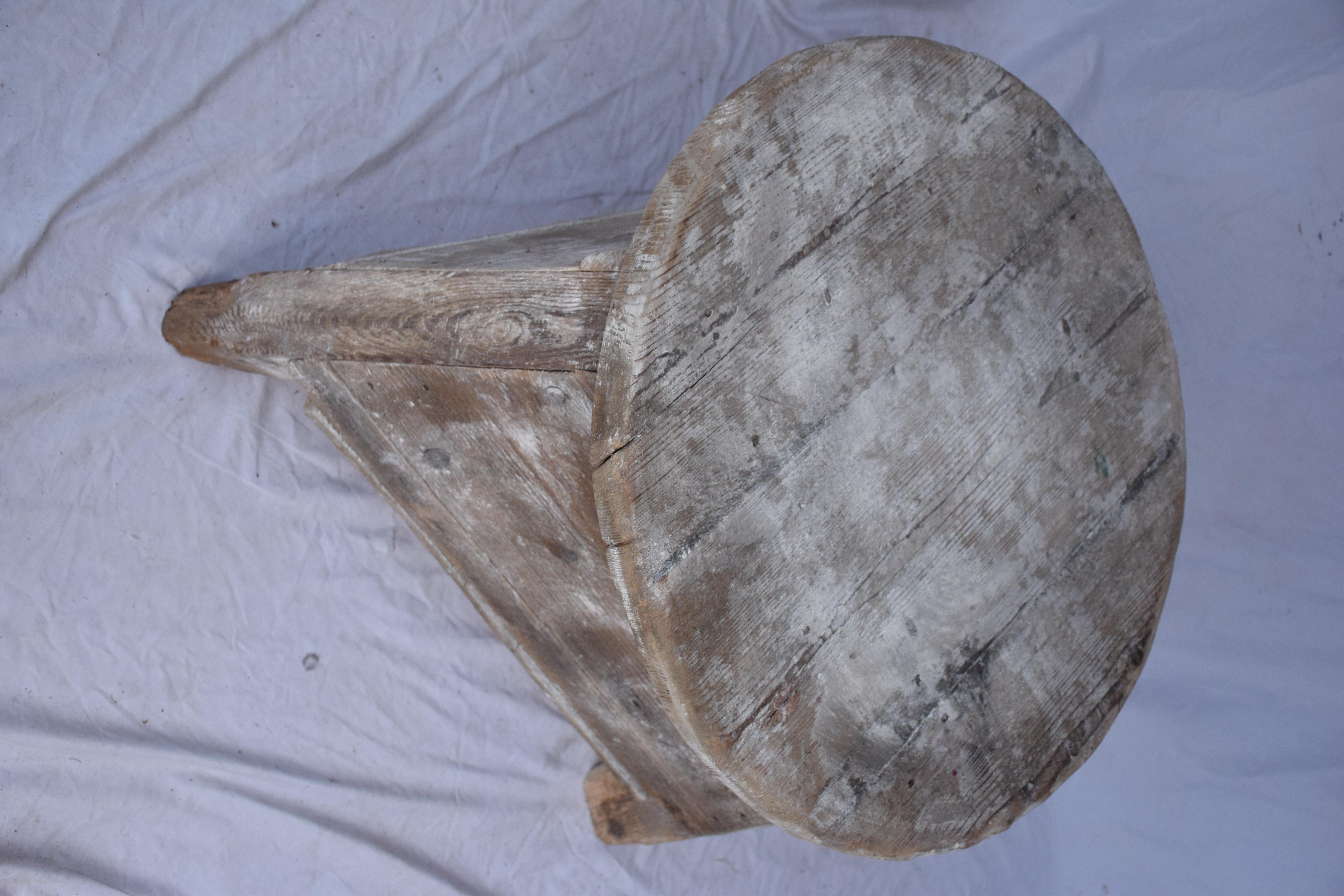 Alzata da scultore italiana con piano rotondo in vendita 3