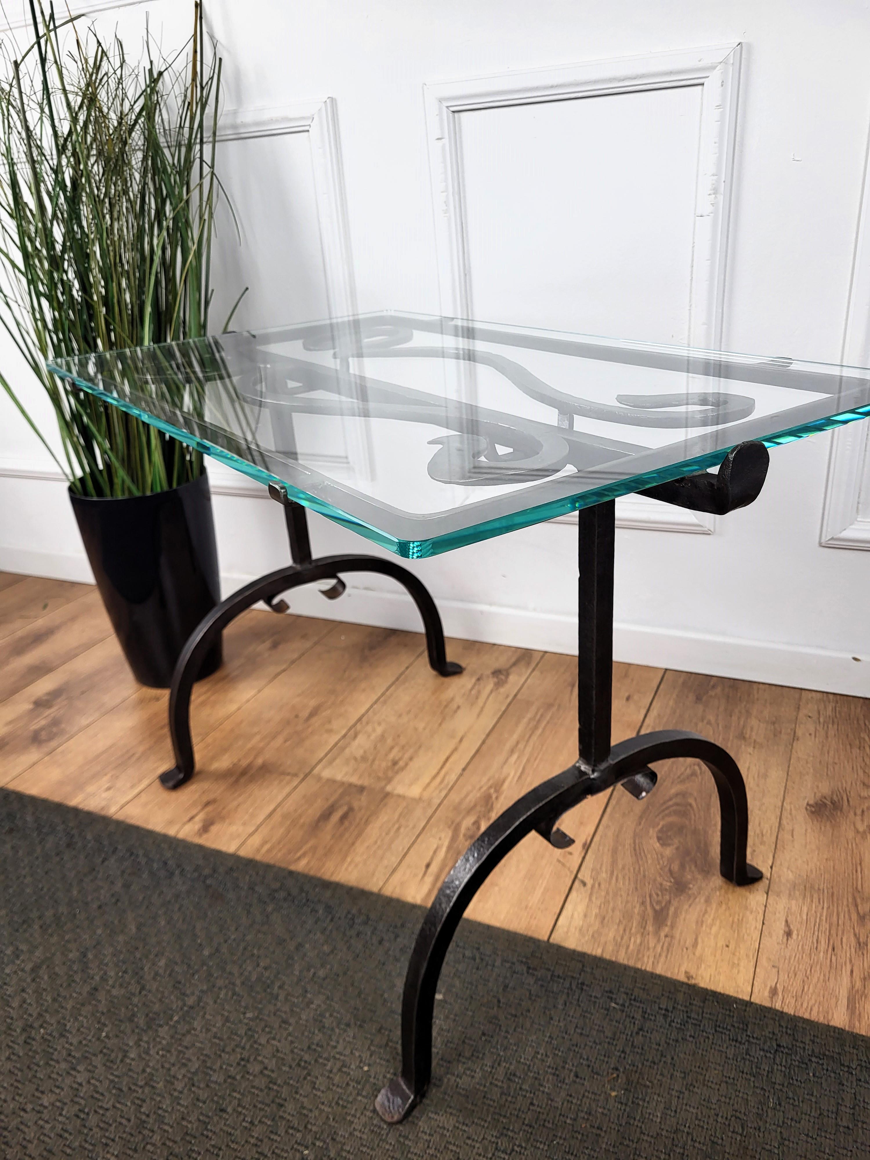 Italian Sculptural Brutalist Wrought Iron and Glass Coffee Table or Side Table For Sale 1