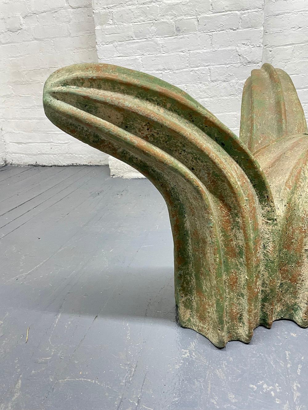 Table basse italienne sculpturale en céramique émaillée Bon état - En vente à New York, NY