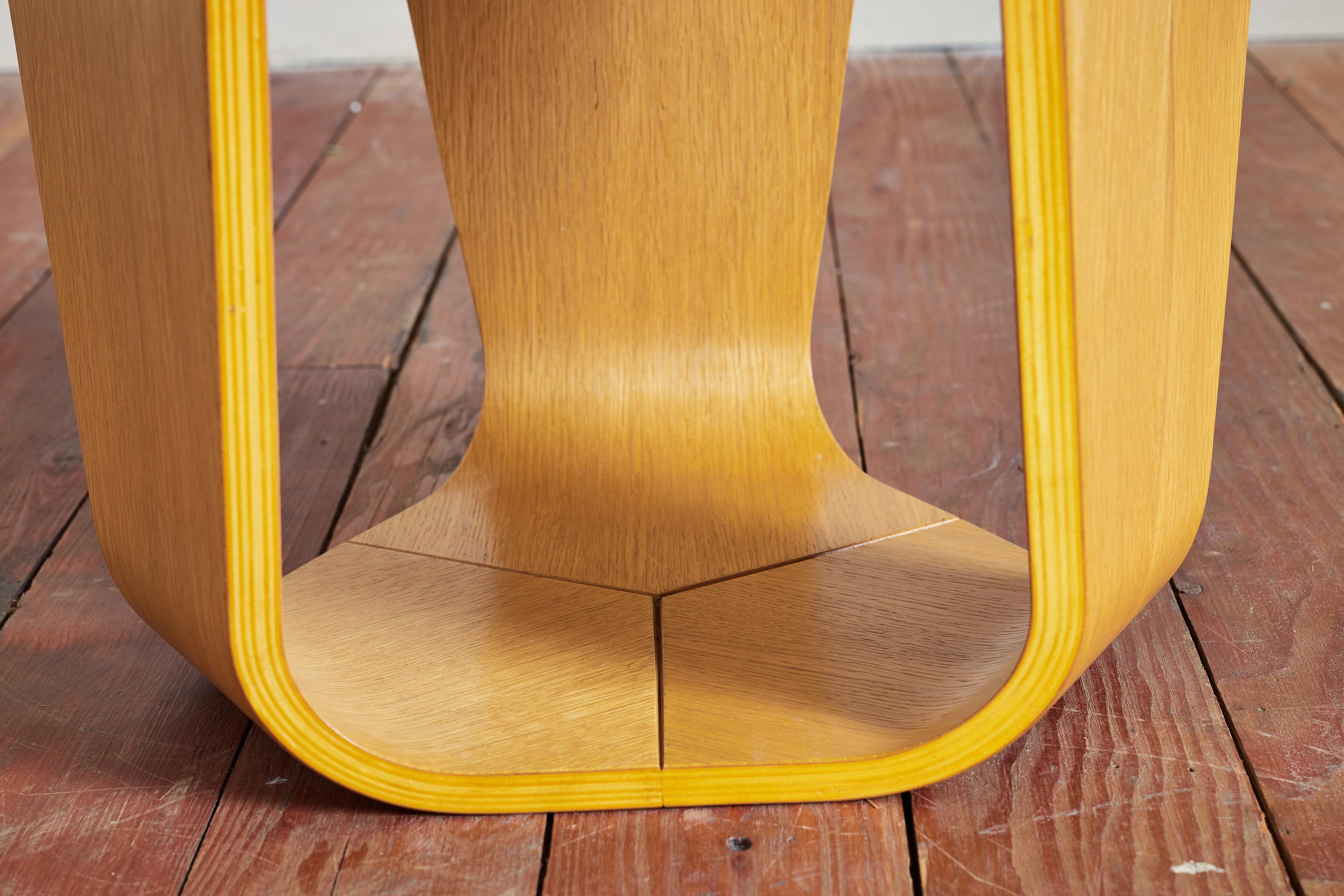 Italian Sculptural Infinity Tables 6