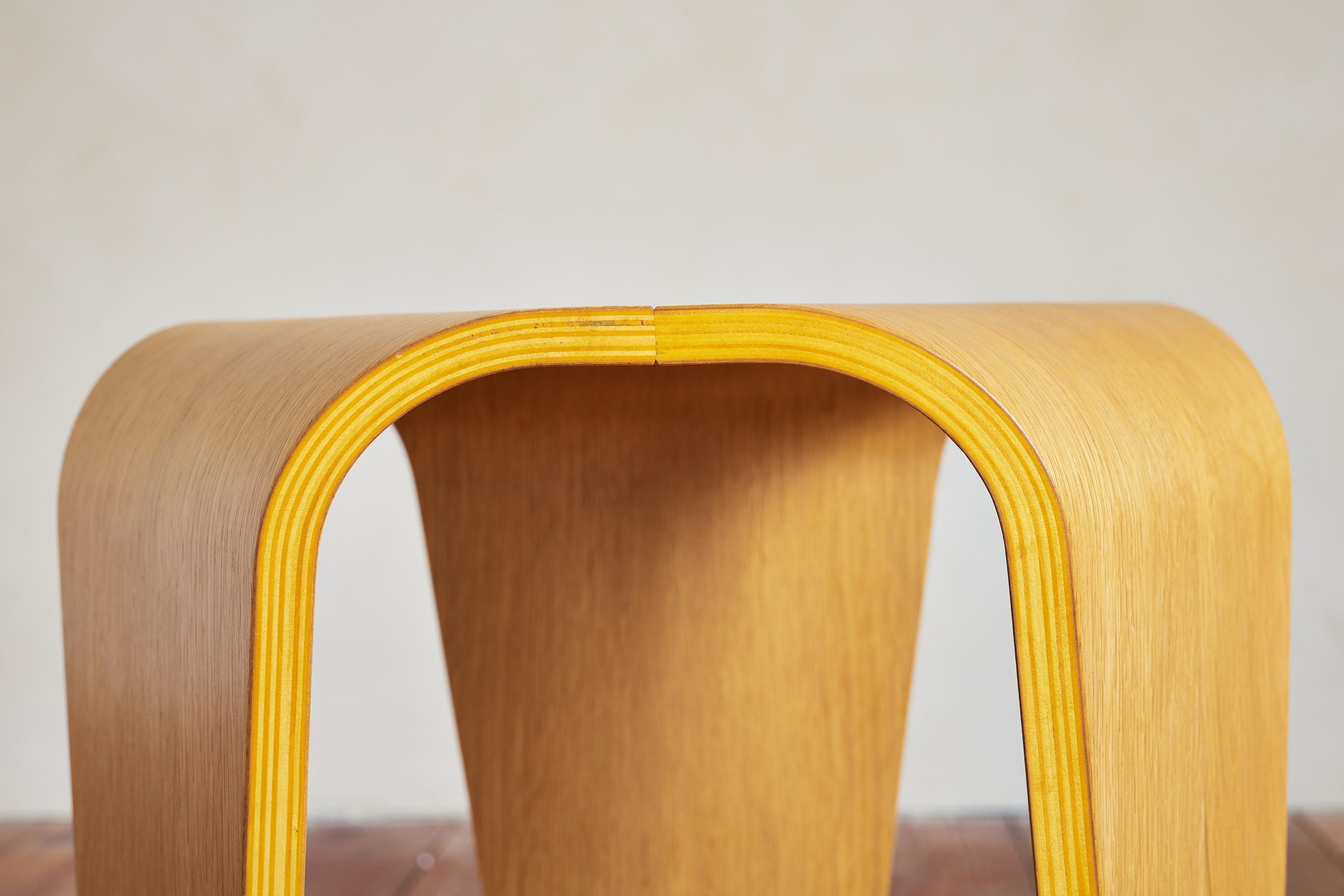 Italian Sculptural Infinity Tables 7