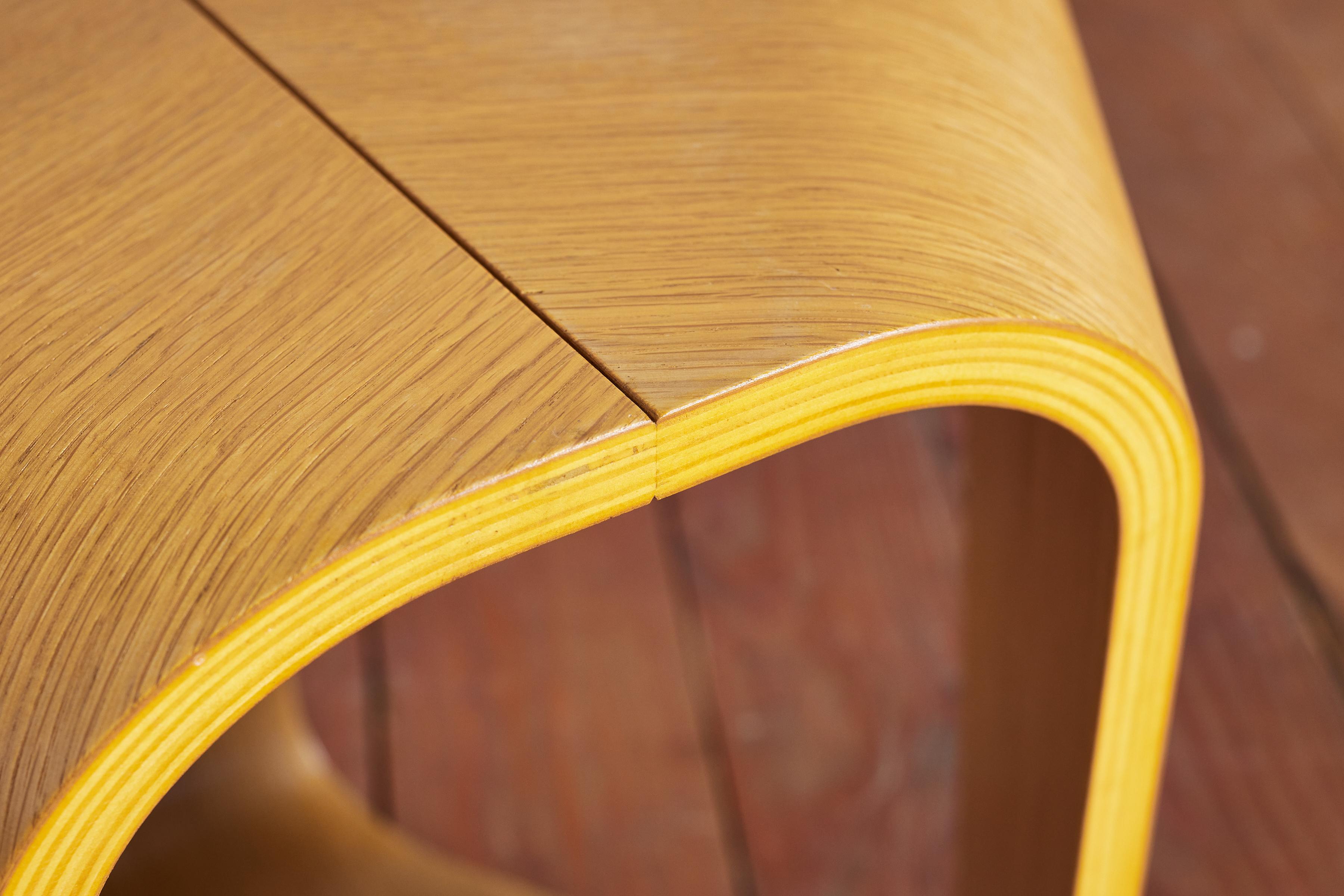 Italian Sculptural Infinity Tables 8