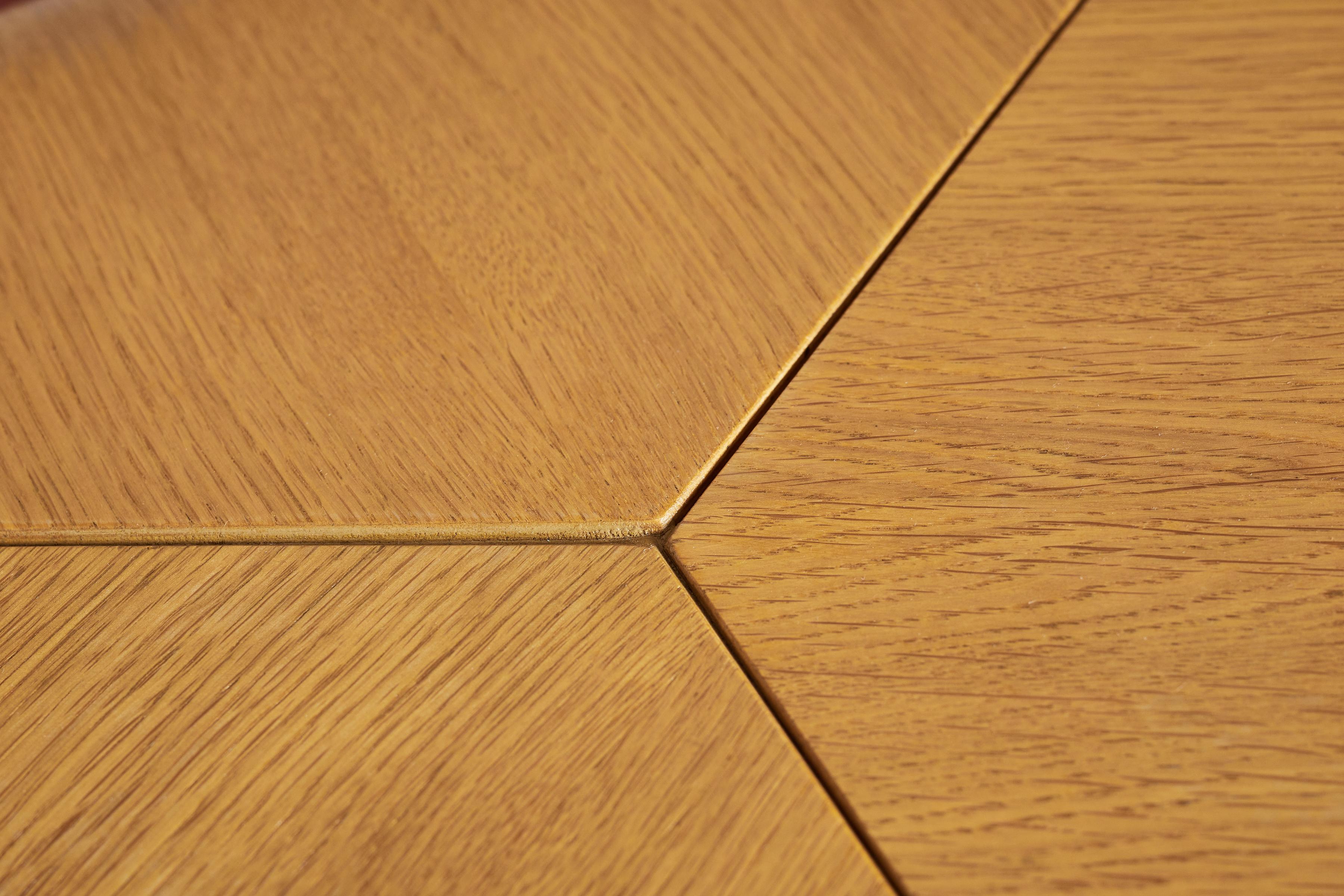 Italian Sculptural Infinity Tables 10