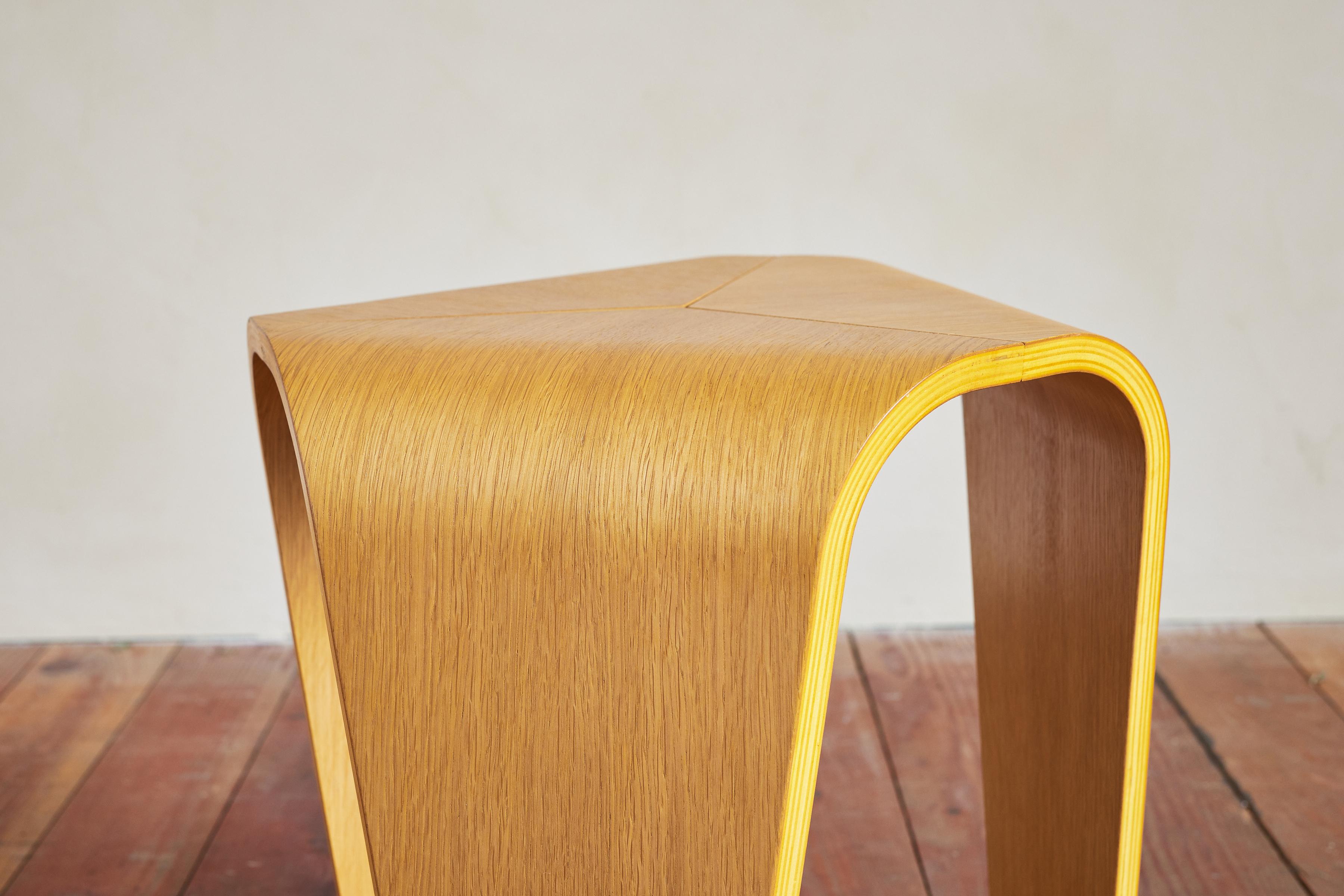 Italian Sculptural Infinity Tables 13