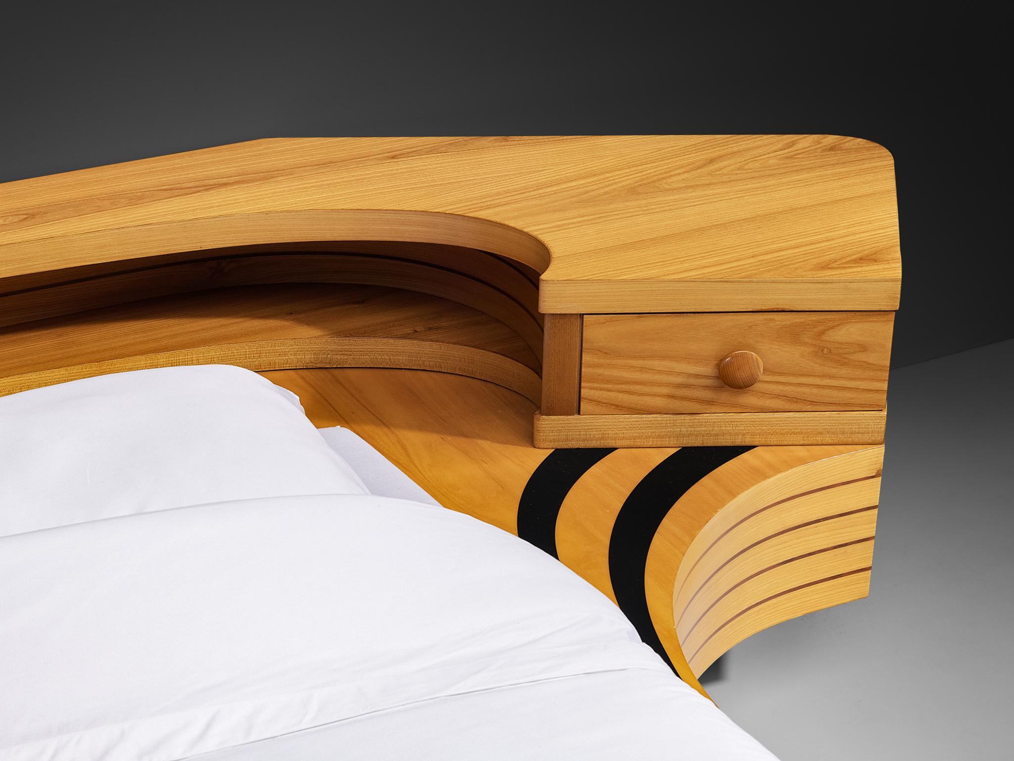 Post-Modern Italian Sculptural King Size bed with Integrated Nightstands in Ash For Sale