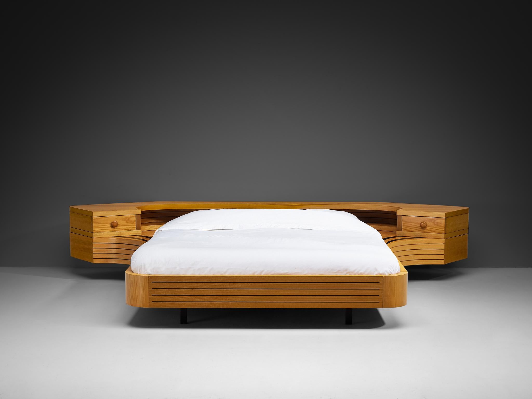 Italian Sculptural King Size bed with Integrated Nightstands in Ash For Sale 3