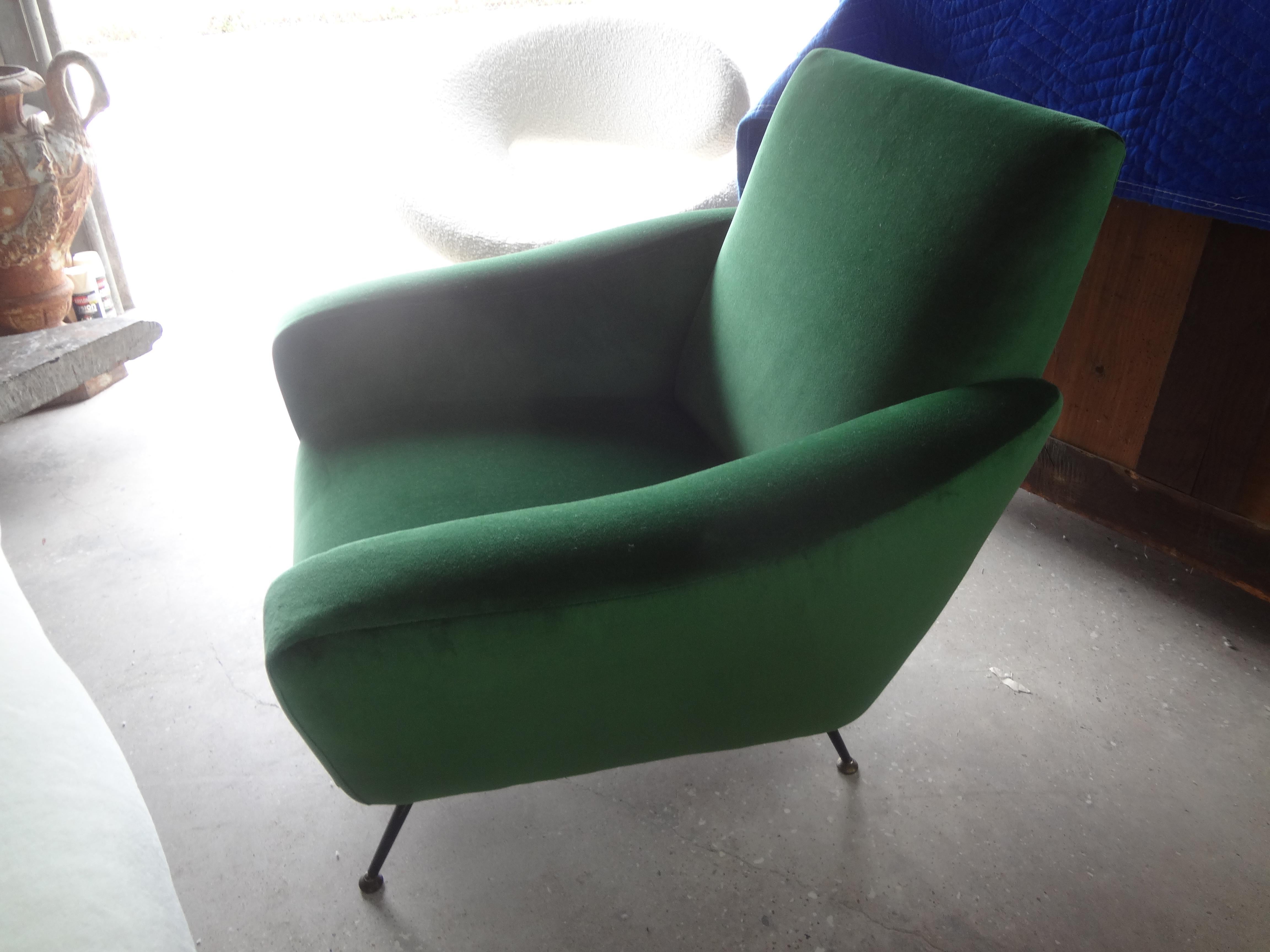 Italian Sculptural Lounge Chair in the Manner of Gio Ponti For Sale 4