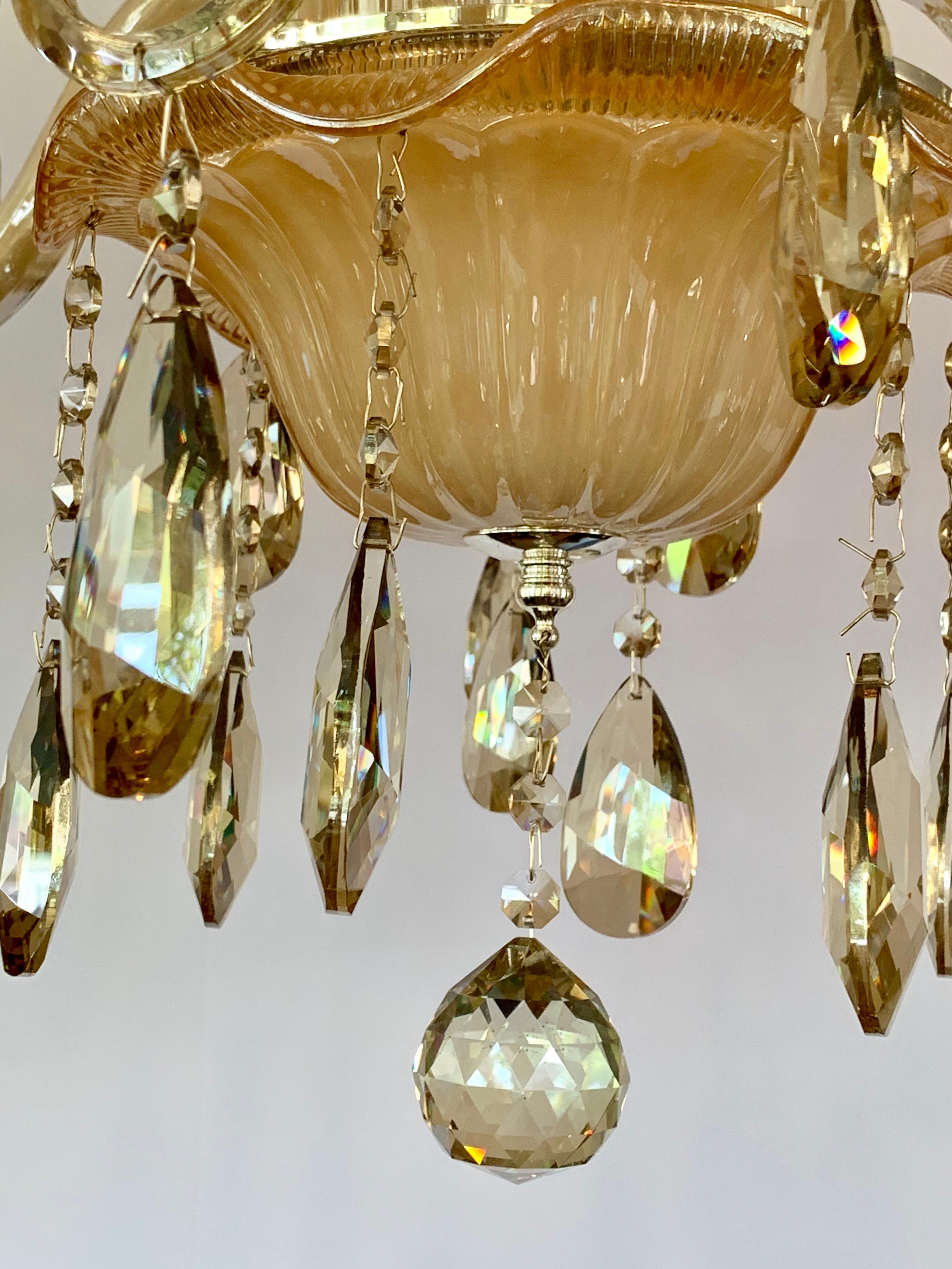 Italian Sculptural Murano Glass Chandelier Made in Italy Mid-Century Modern In Good Condition In West Hartford, CT