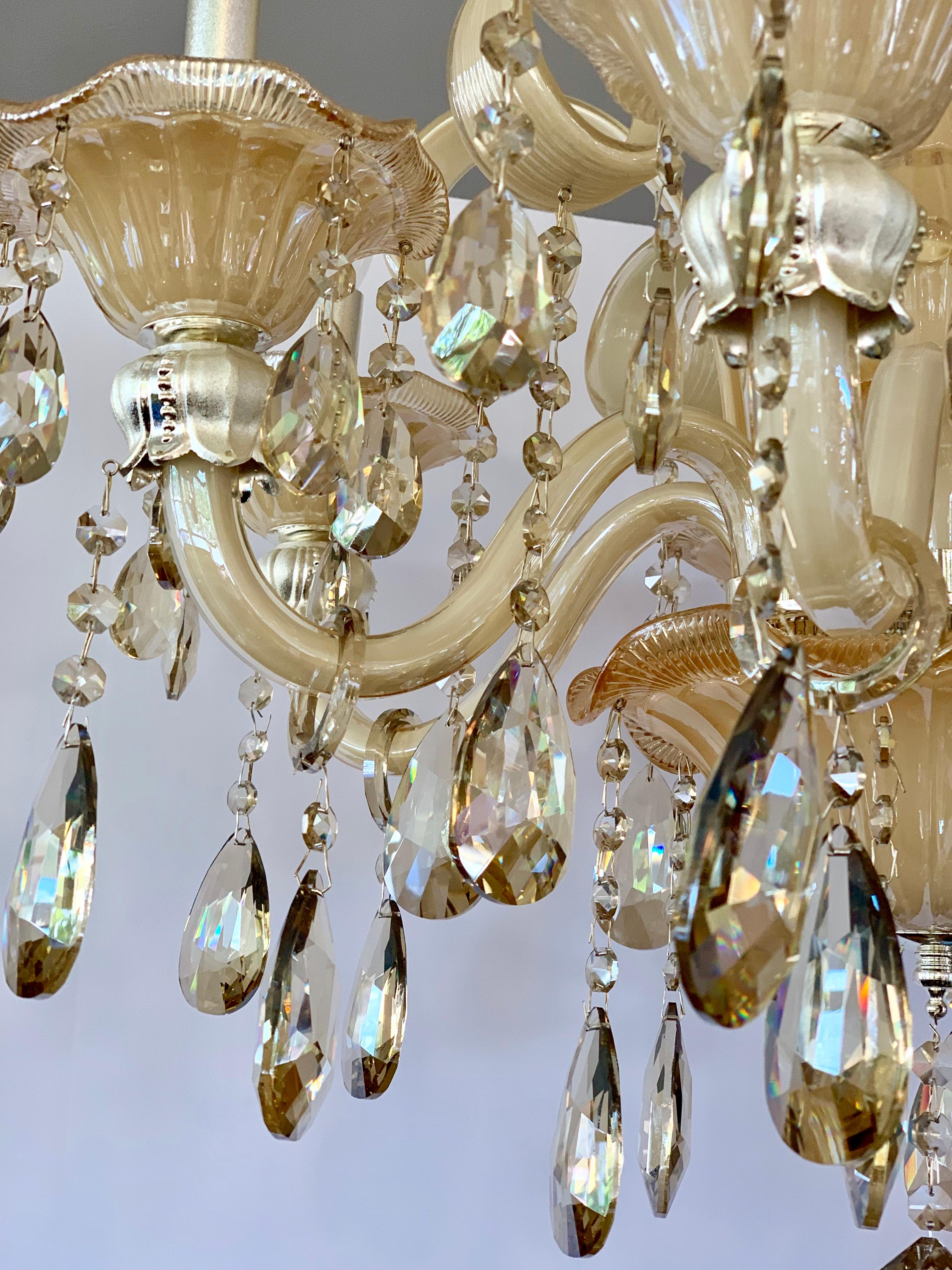 Late 20th Century Italian Sculptural Murano Glass Chandelier Made in Italy Mid-Century Modern