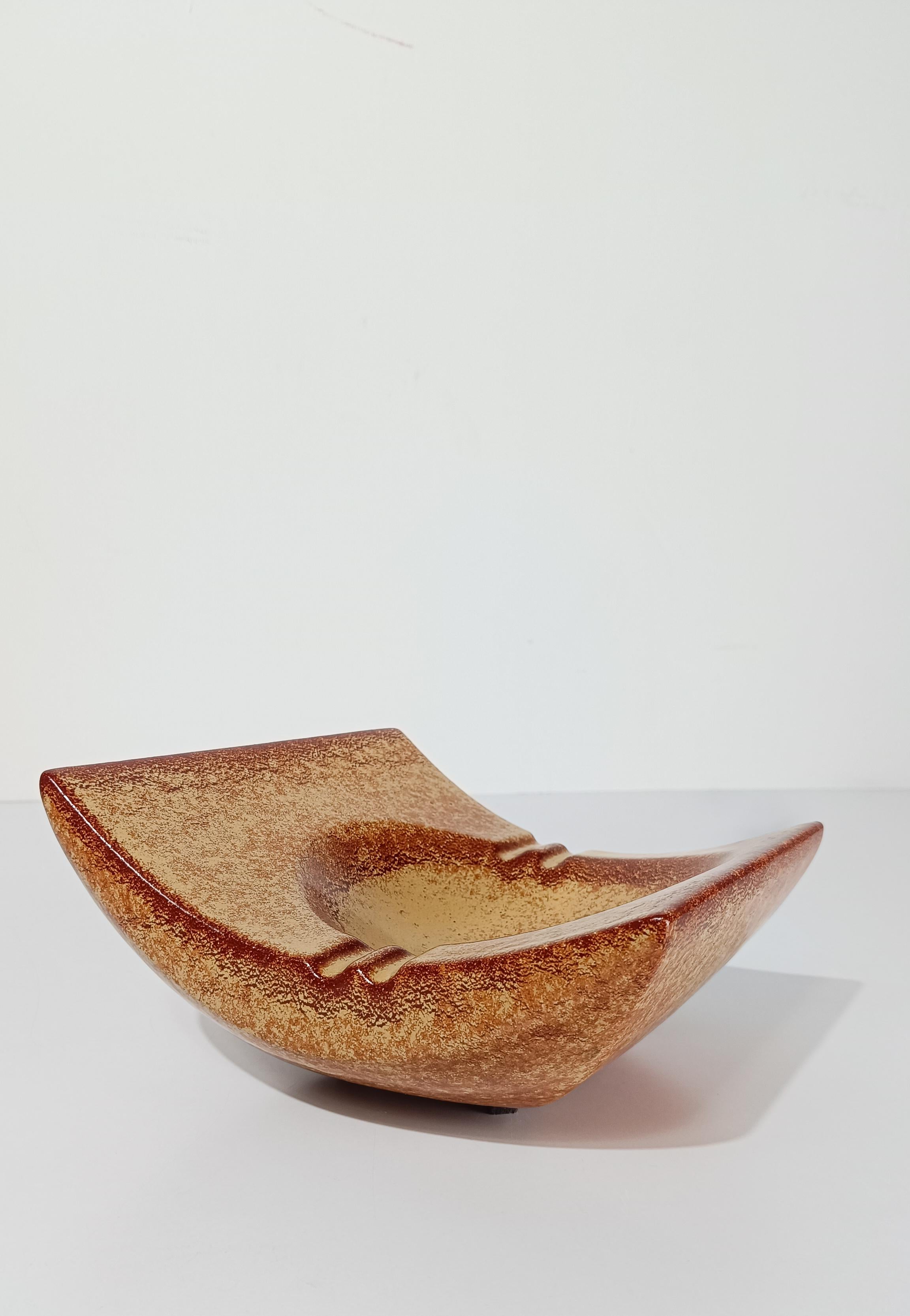 Cendrier sculptural italien Vide-Poche de Roberto Rigon pour Bertoncello Ceramics en vente 8