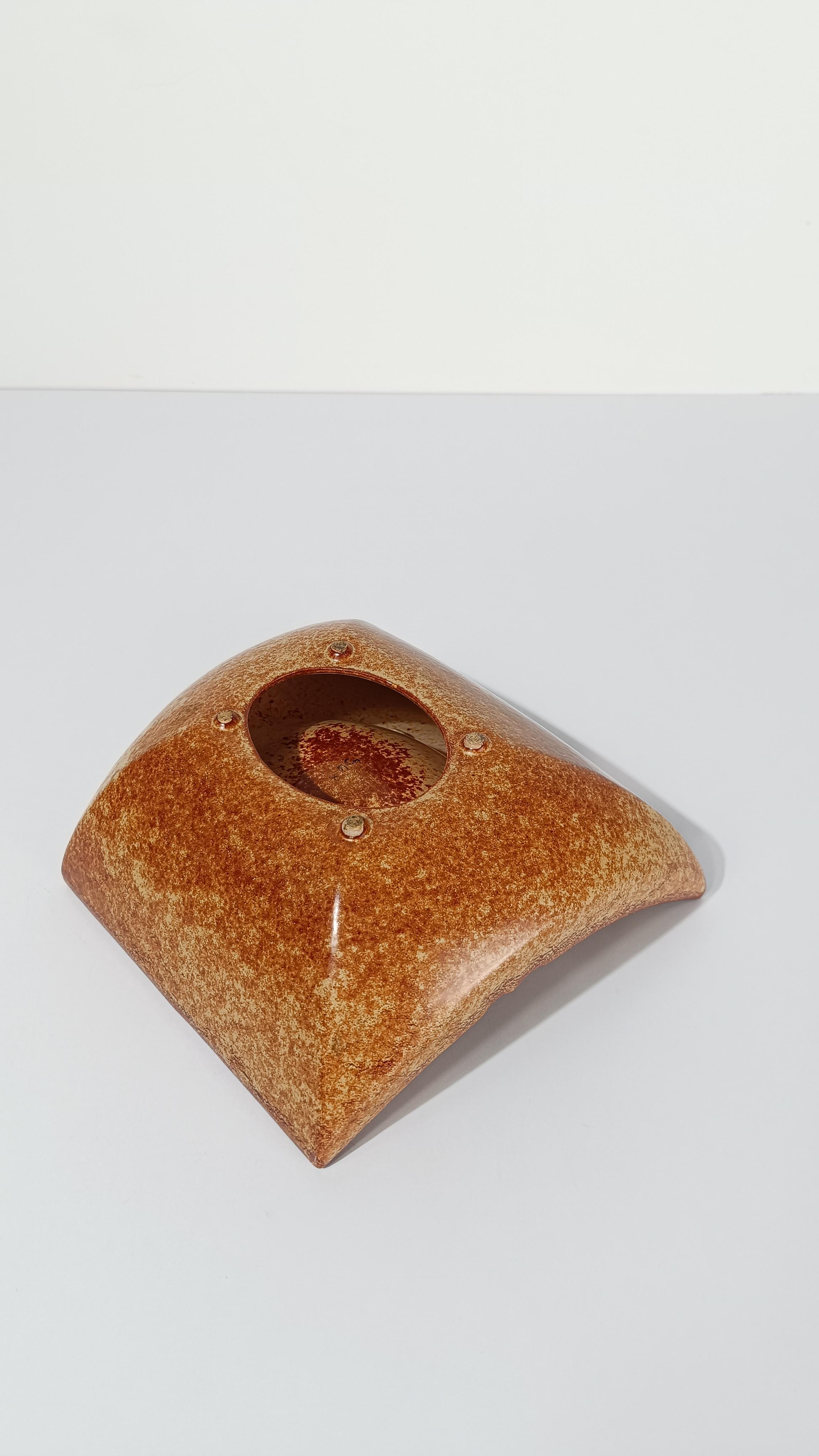 Cendrier sculptural italien Vide-Poche de Roberto Rigon pour Bertoncello Ceramics en vente 2