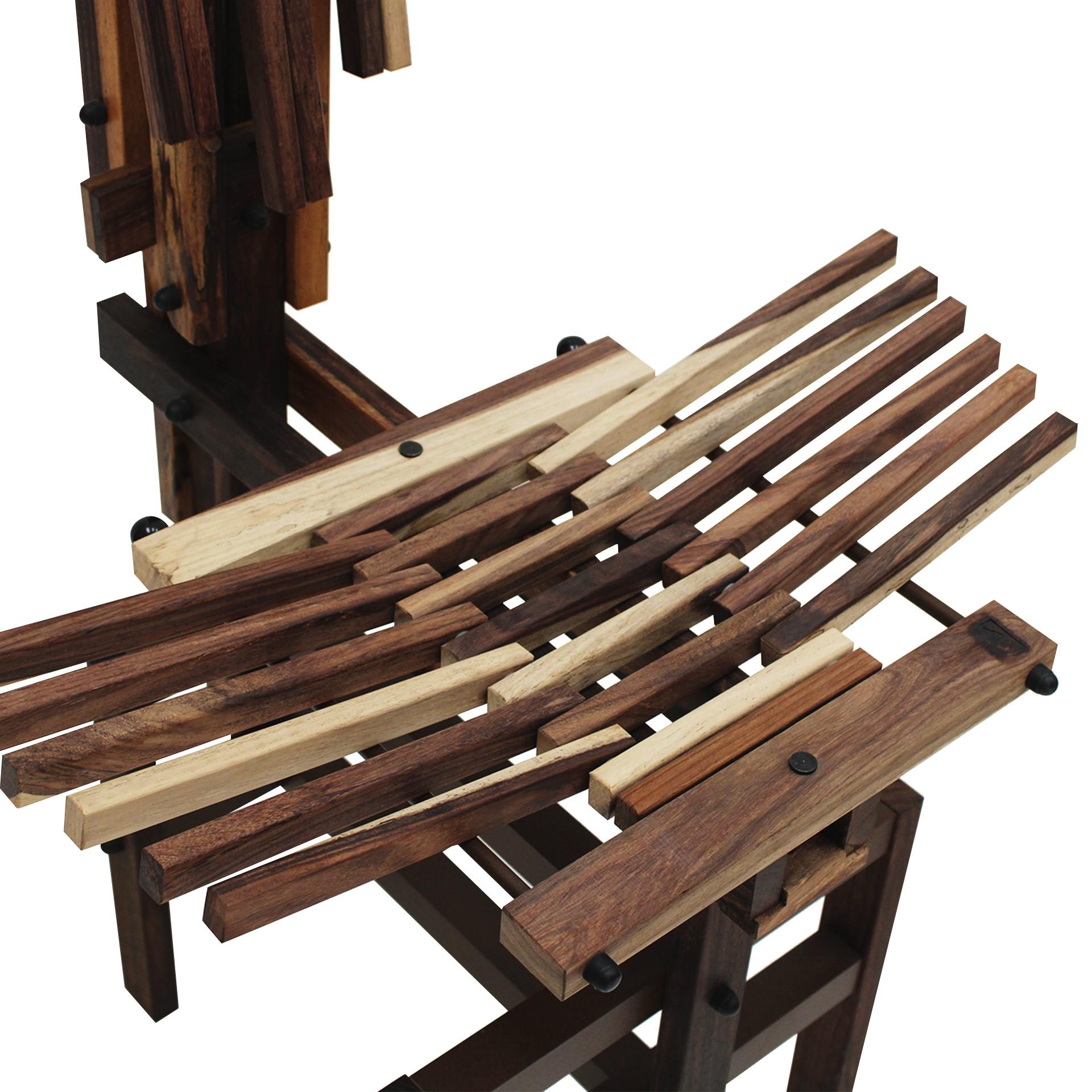 Sedie italiane scultoree in legno Sono di Anacleto Spazzapan, anni '80, set di due in vendita 4