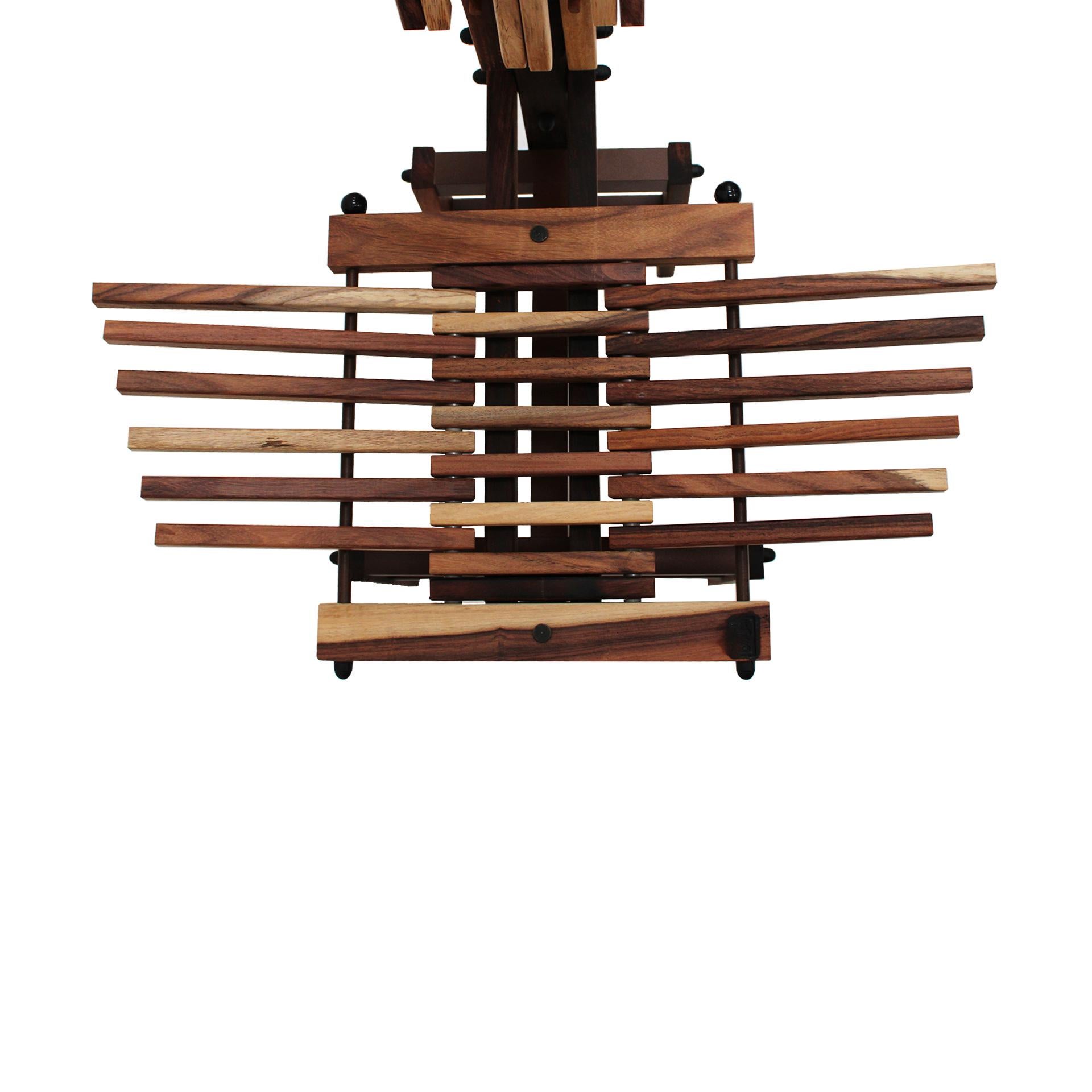 Sedie italiane scultoree in legno Sono di Anacleto Spazzapan, anni '80, set di due in vendita 7