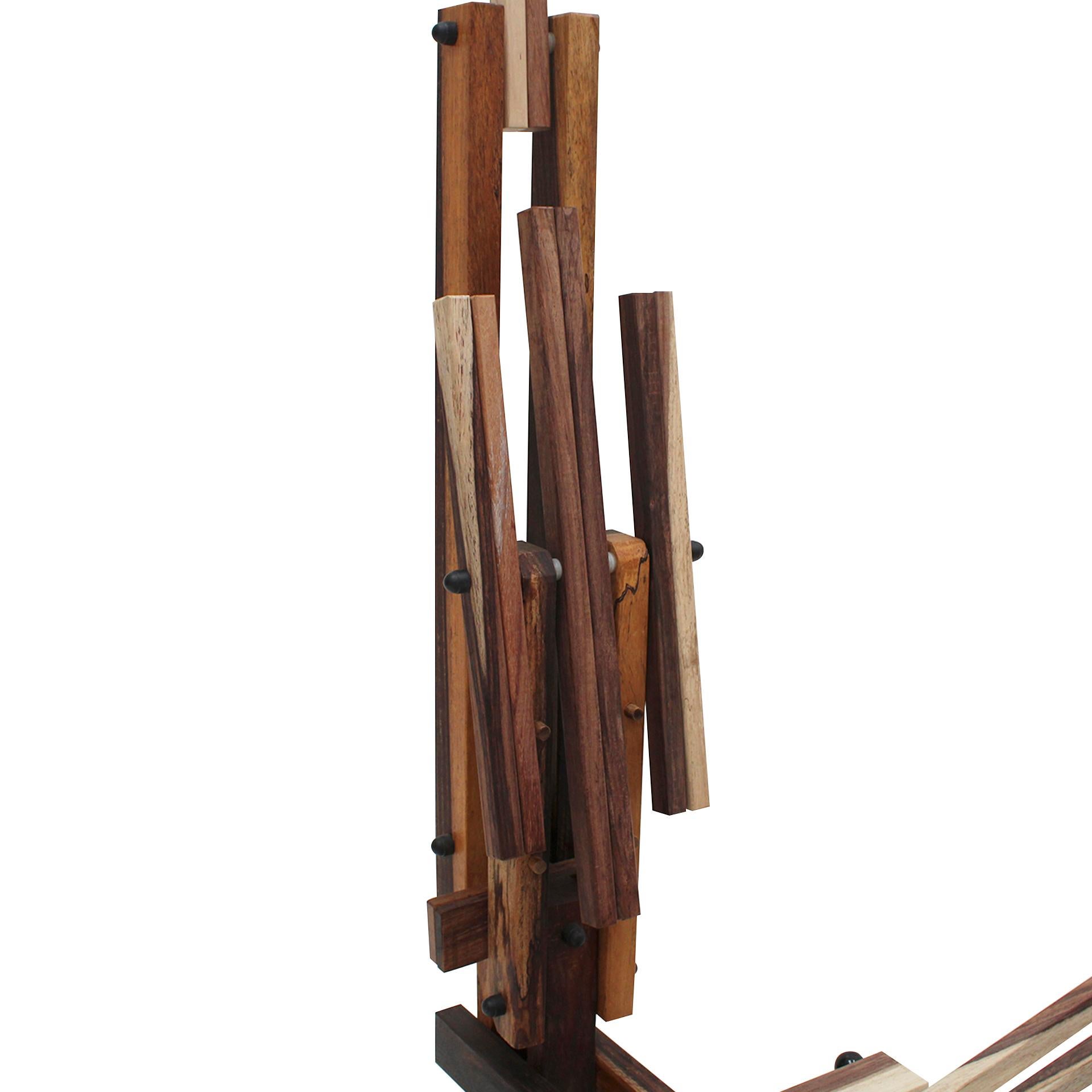 Sedie italiane scultoree in legno Sono di Anacleto Spazzapan, anni '80, set di due in vendita 2