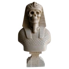 Sculpture italienne "Egyptian Memento" en marbre de Carrare, 20e siècle