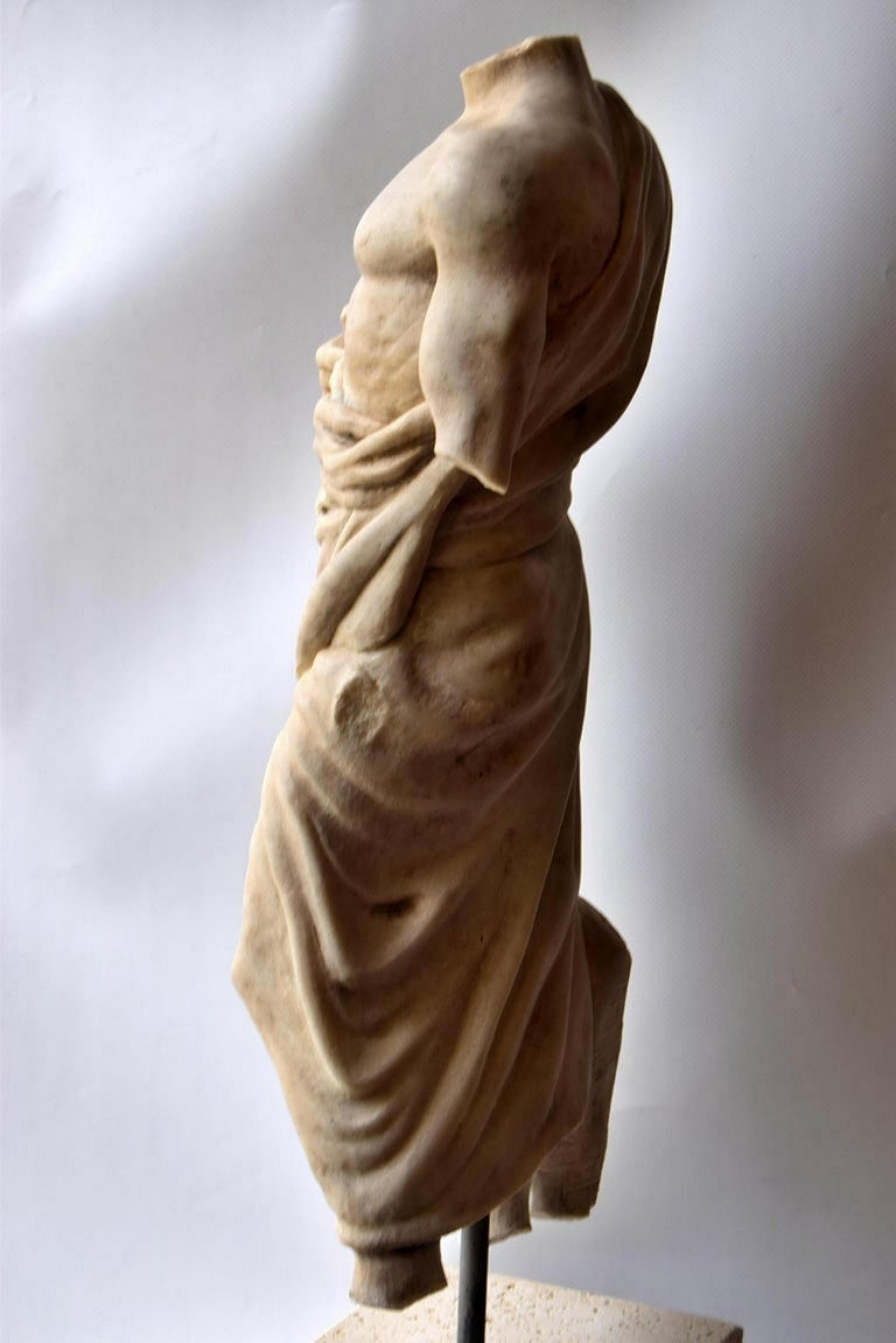 Sculpture italienne « Esculapio Acefalo » en marbre de Carrare, début du 20e siècle Bon état - En vente à Madrid, ES
