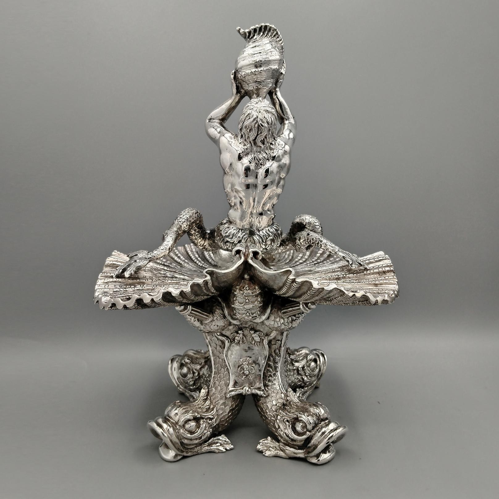 Italian sculpture in solid 800 silver reproducing the Triton fountain in Rome 2