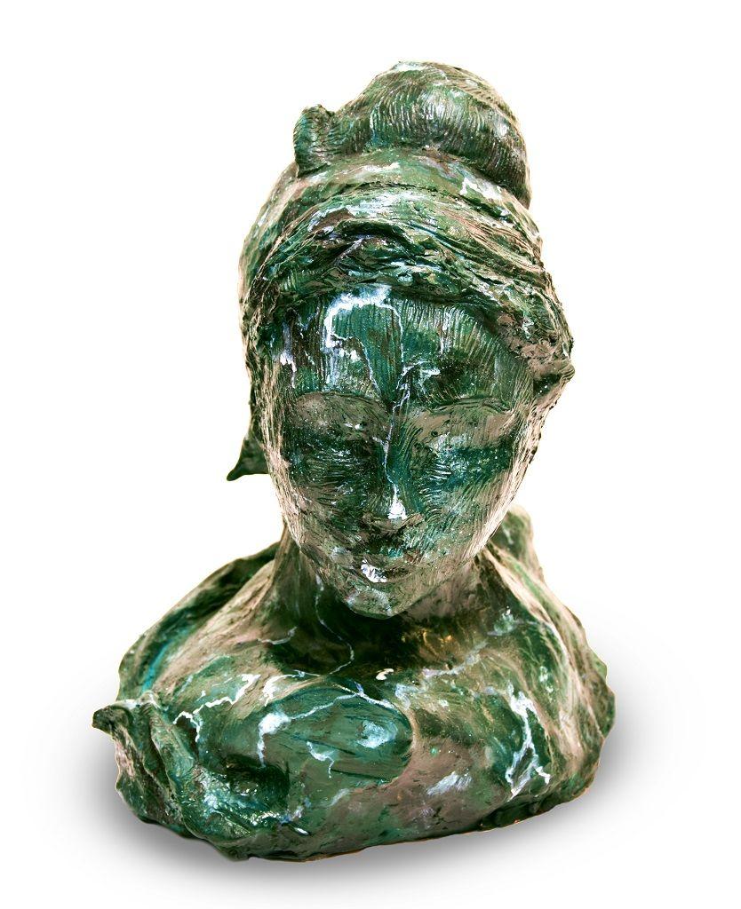 La Femme aux Escargots is an original contemporary sculpture realized in 2005 by the Italian contemporary artist Mirtilla Durante. 

Original painted clay and gypsum sculpture.
Handmade with a mixed media.
Hand-signed on the base.
Excellent