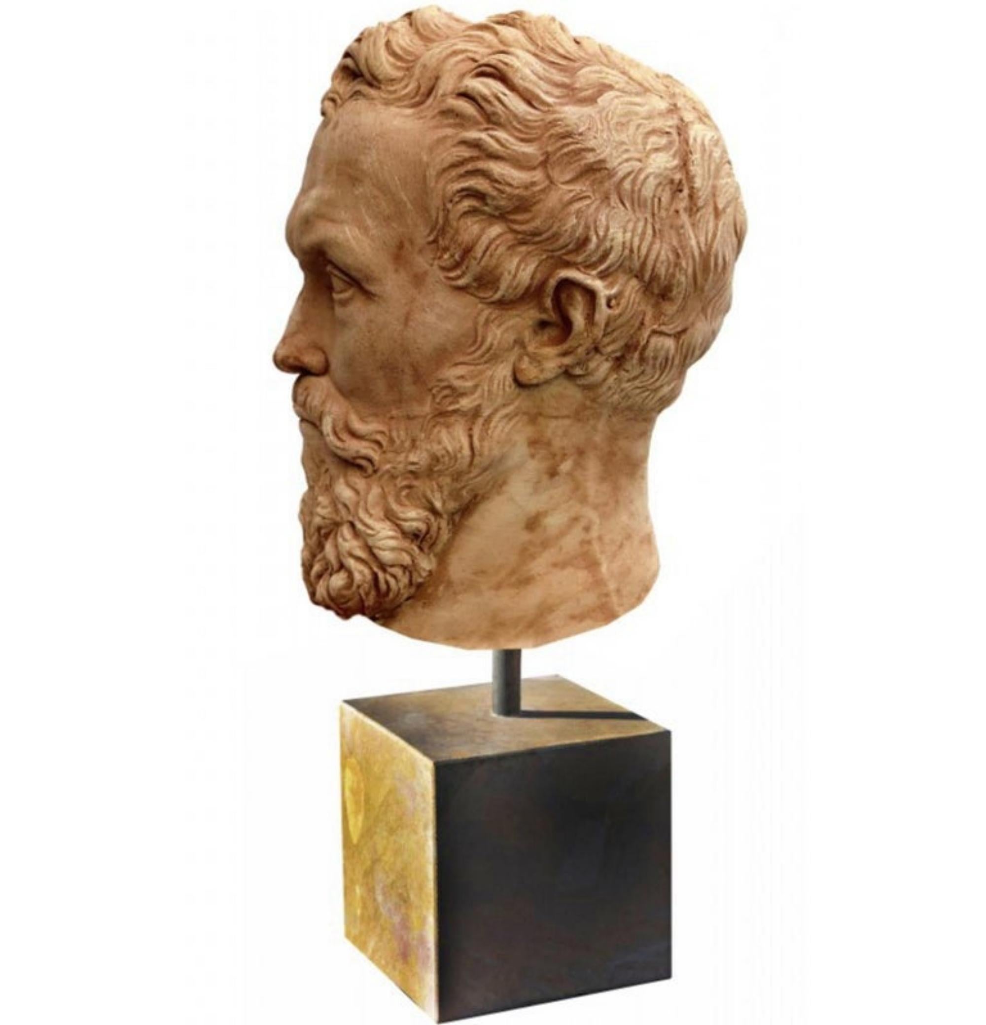 Cabeza de terracota de Michelangelo Buonarroti
Principios del siglo XX
Italia

Cabeza de terracota
Michelangelo Buonarroti (Caprese 1475 - Roma 1564)

Cabeza tomada de un original de mármol firmado por Emanuele Santarelli 1860.
Hay otra