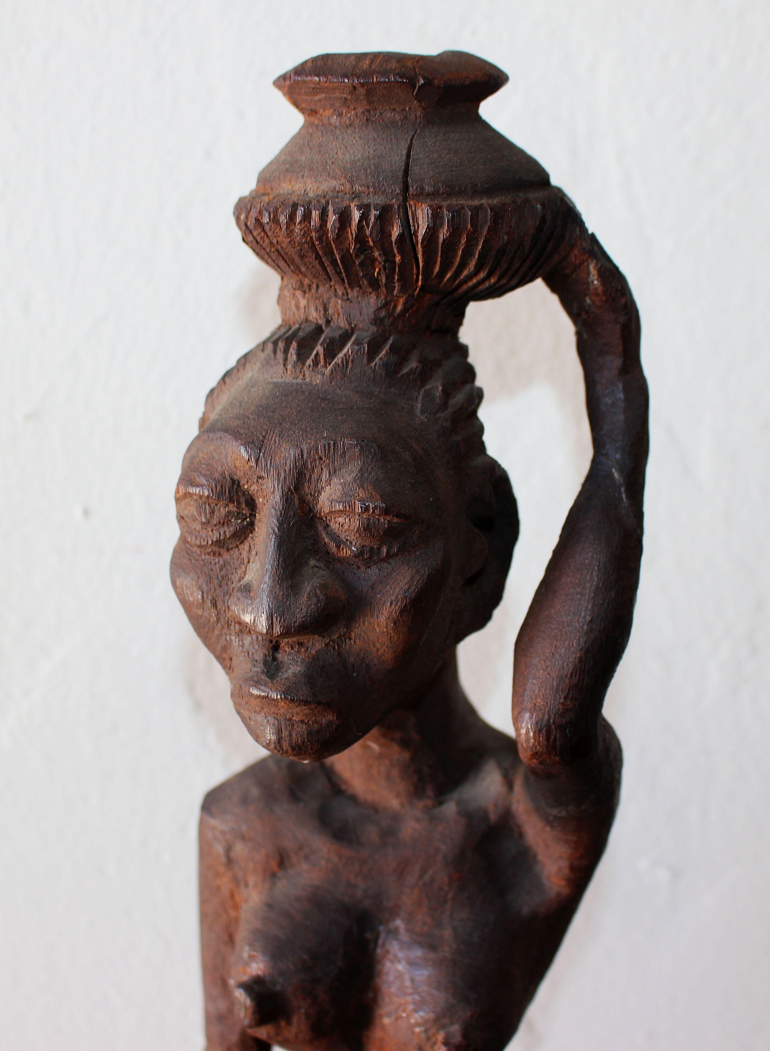Mid-Century Modern Italian Sculpture of the African Women For Sale