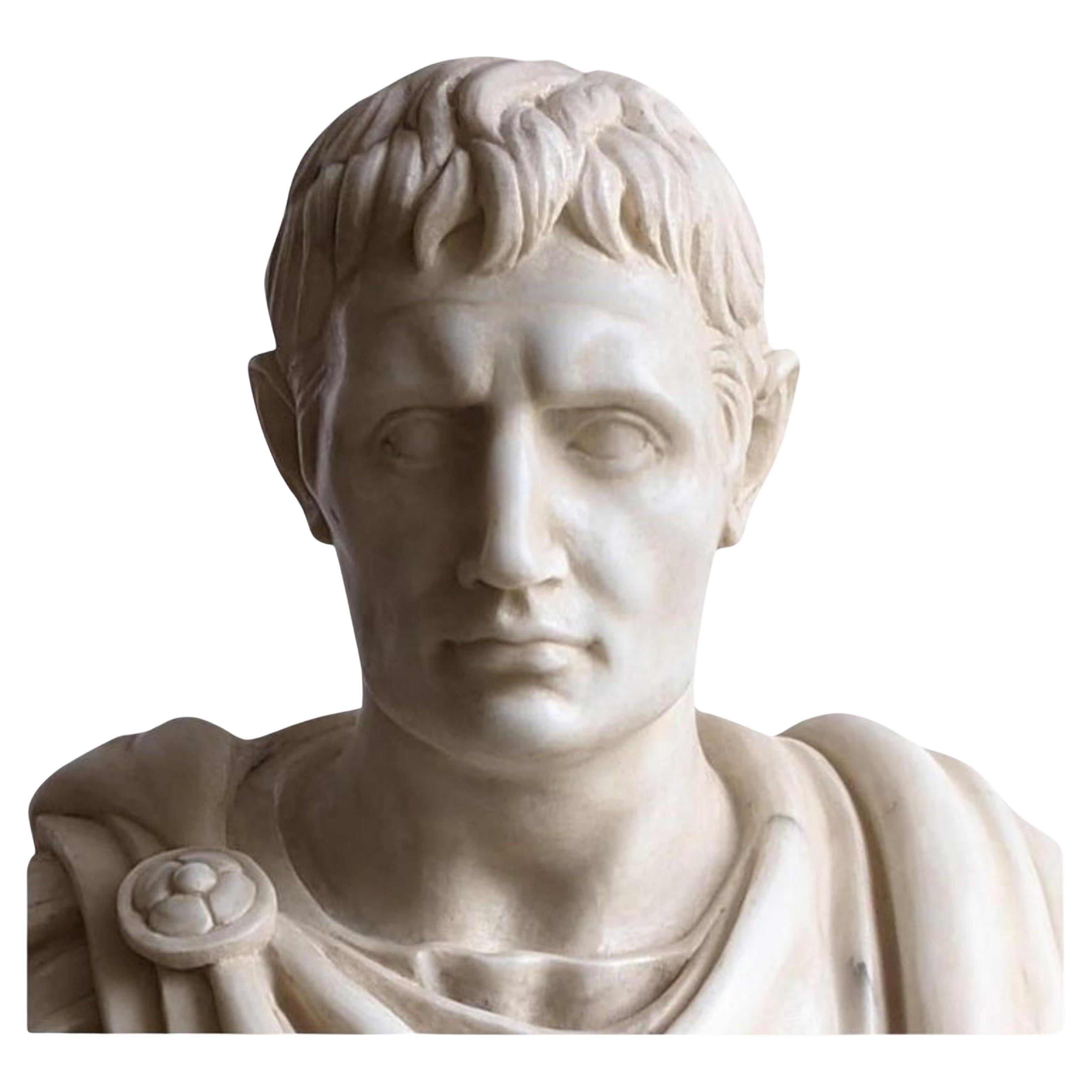 Escultura Italiana "Ottaviano" Mármol de Carrara Siglo XX