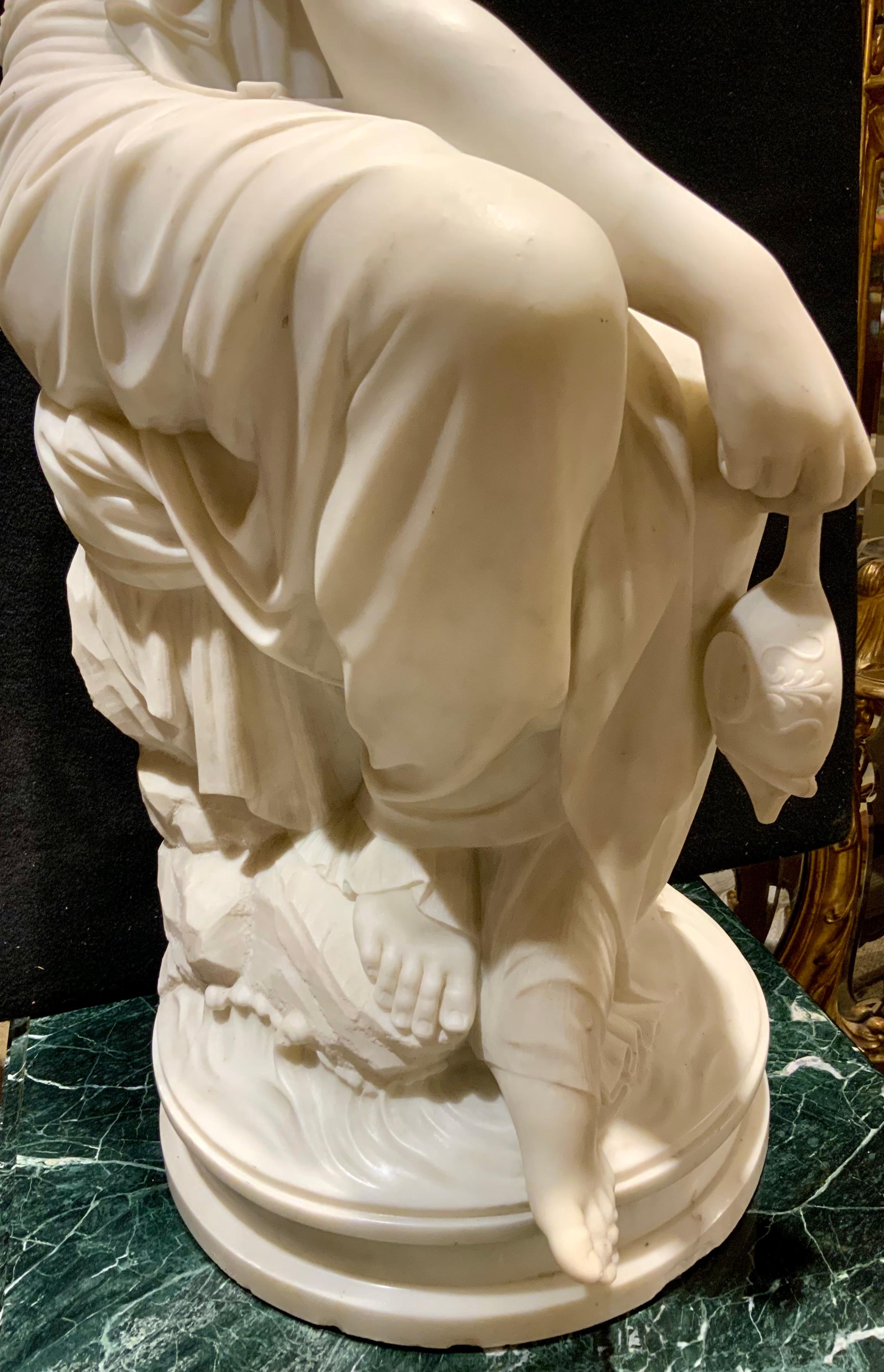 Italian Seated Figure of a Carrara Marble Sculpture of a Vestal Virgin In Excellent Condition For Sale In Houston, TX
