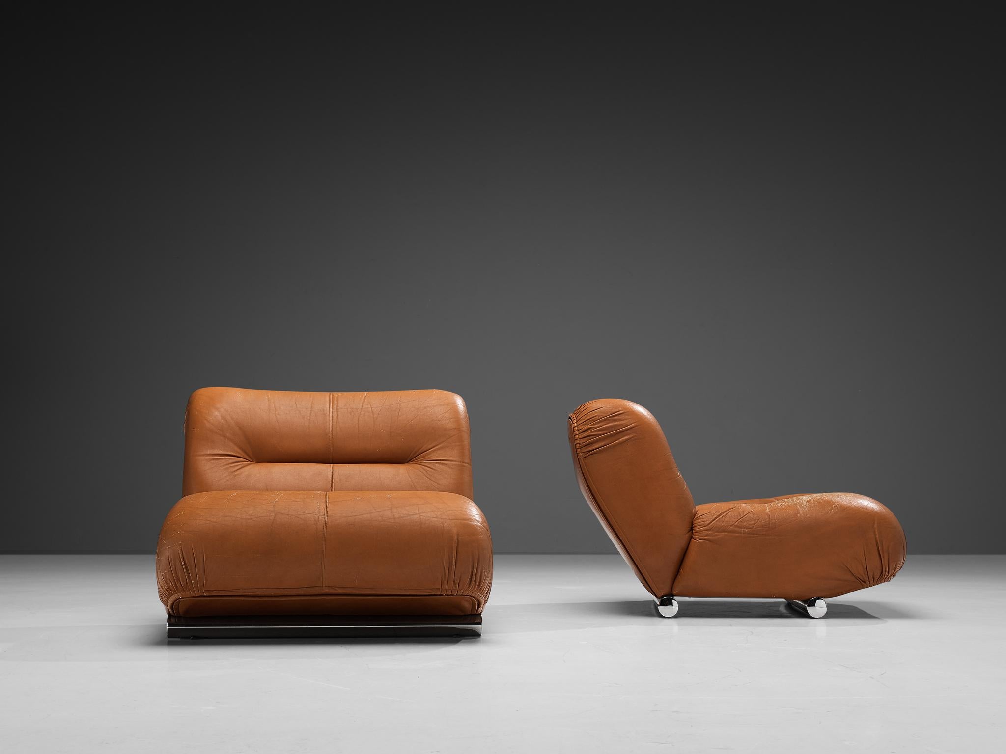 Giuseppe Munari Lounge Chairs in Cognac Leather For Sale 4