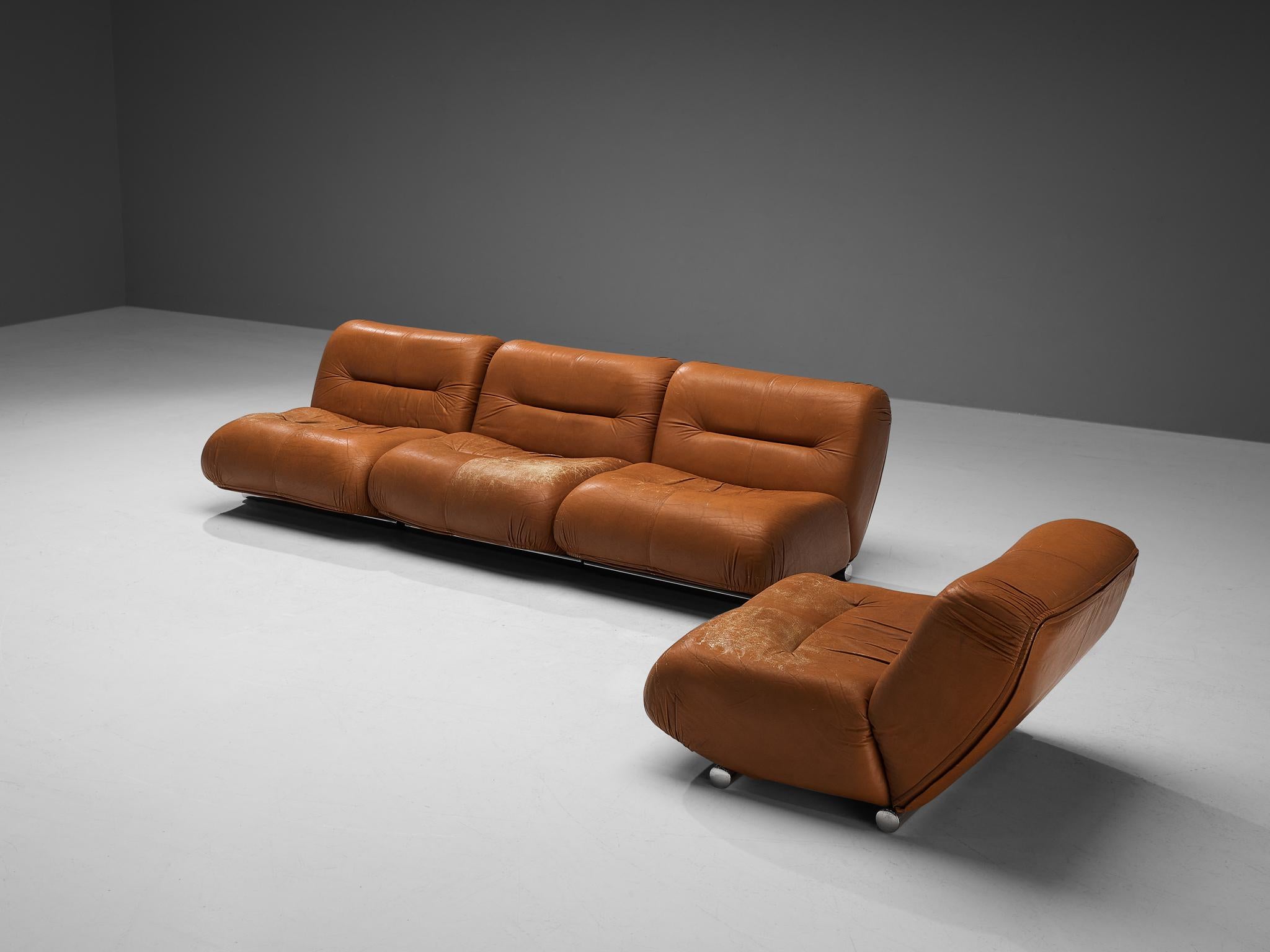 Italian Giuseppe Munari Lounge Chairs in Cognac Leather For Sale