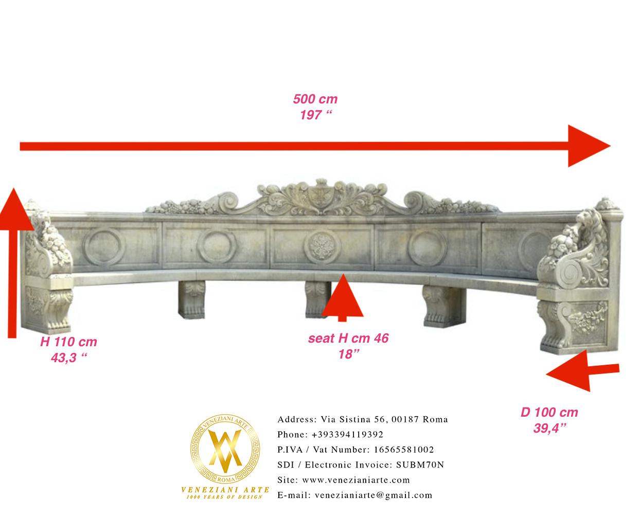 Banc italien semi-circulaire en pierre de chaux de grande taille en vente 2