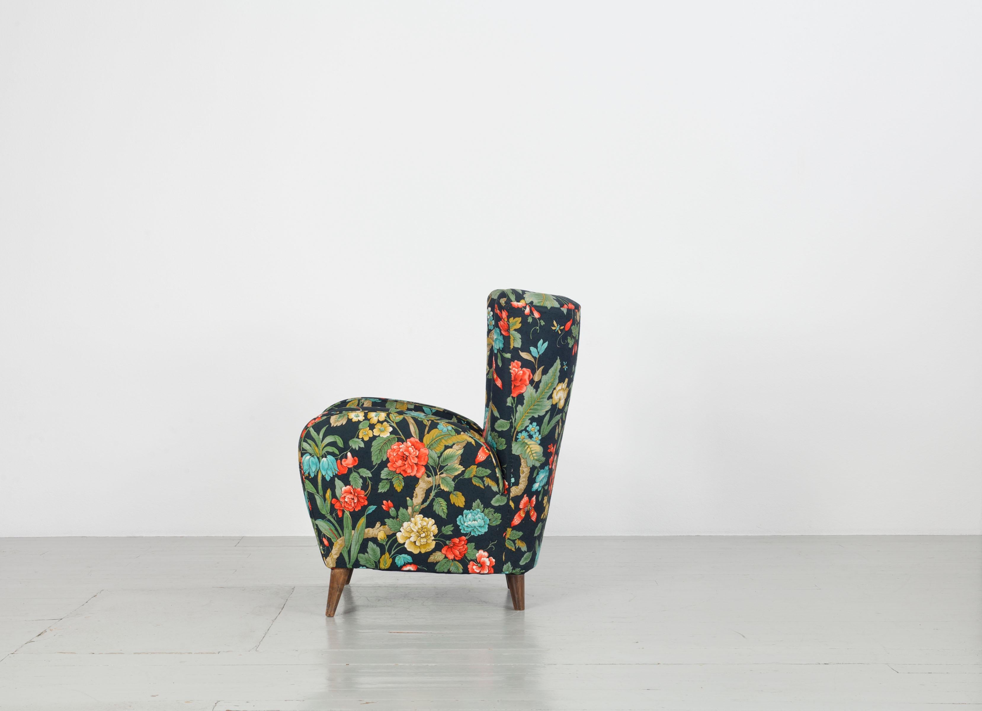 Italian Set of 2 Floral Armchairs in the Style of Paolo Buffa, 1950s 5